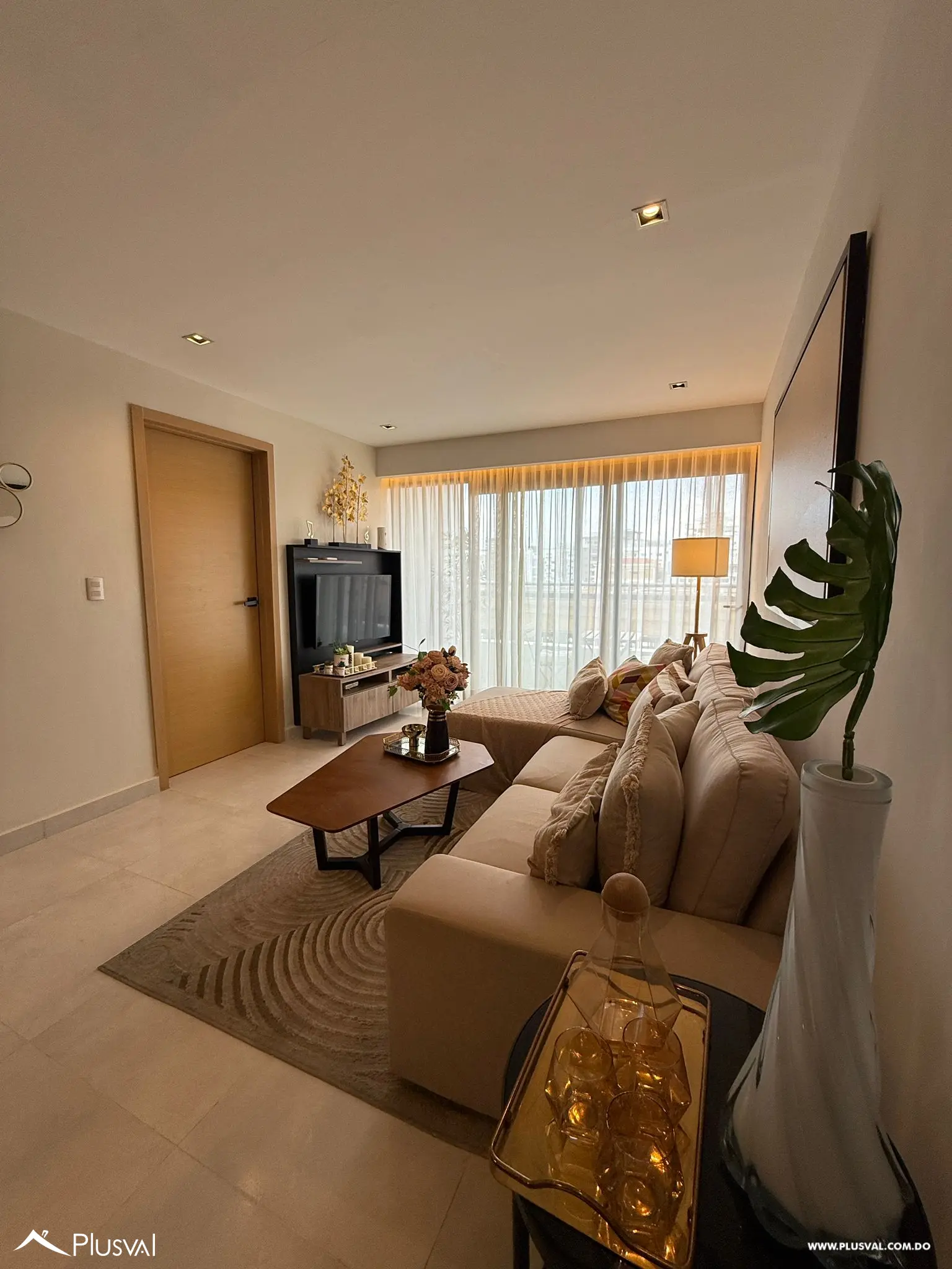 Apartamento en alquiler en Evaristo Morales 460053