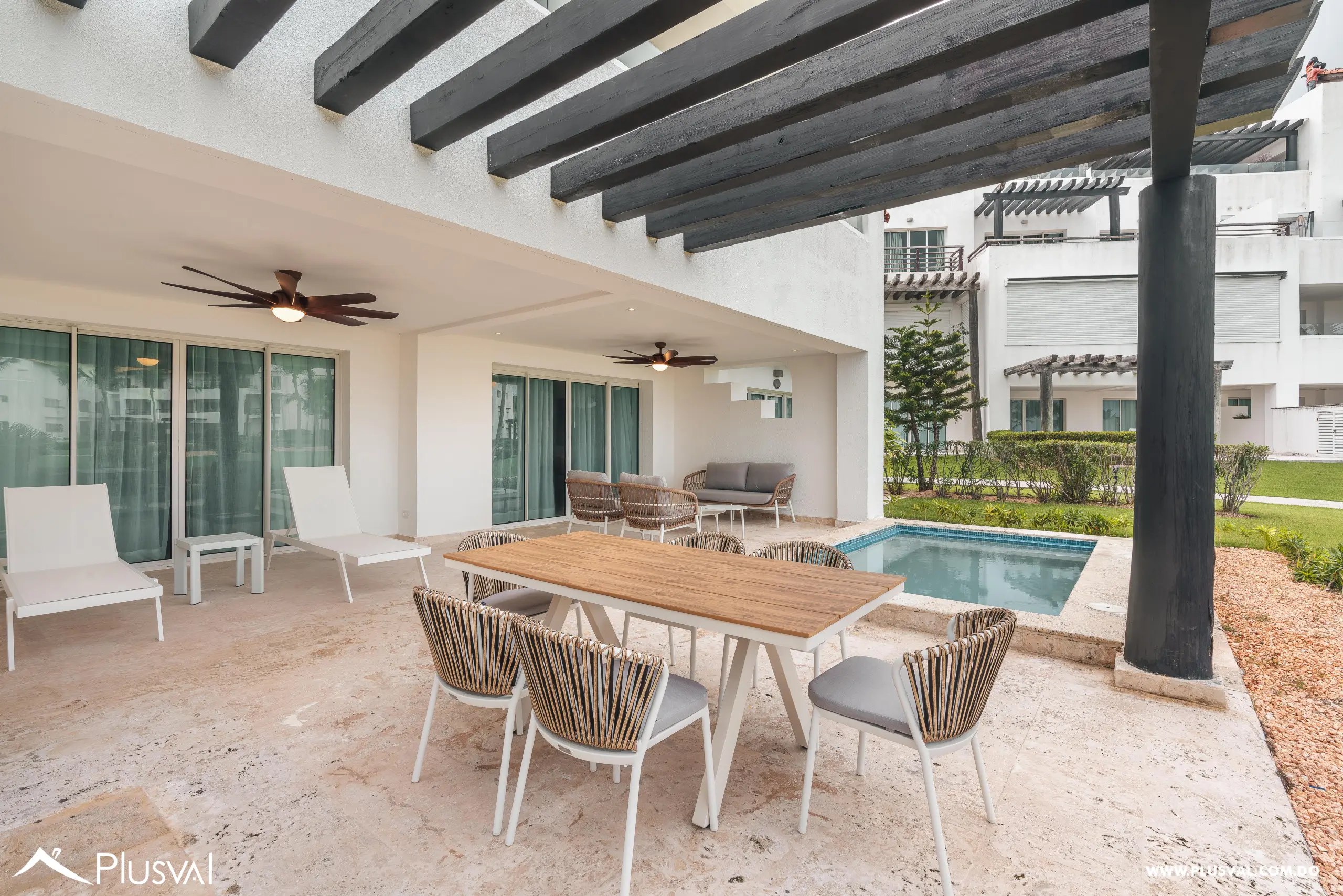 Exclusivo apartamento en Cap Cana con piscina privada y acceso directo a la playa 474389