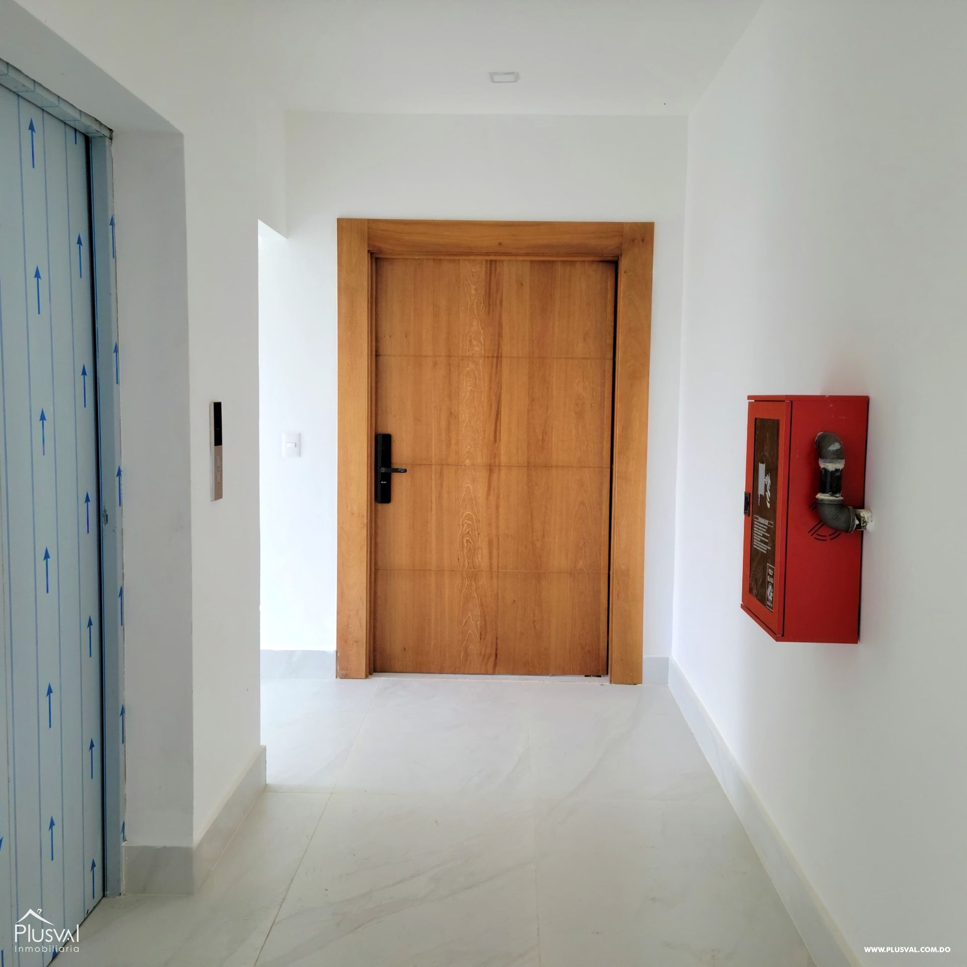Exclusivo proyecto residencial en venta en la urbanización Thomén 382703
