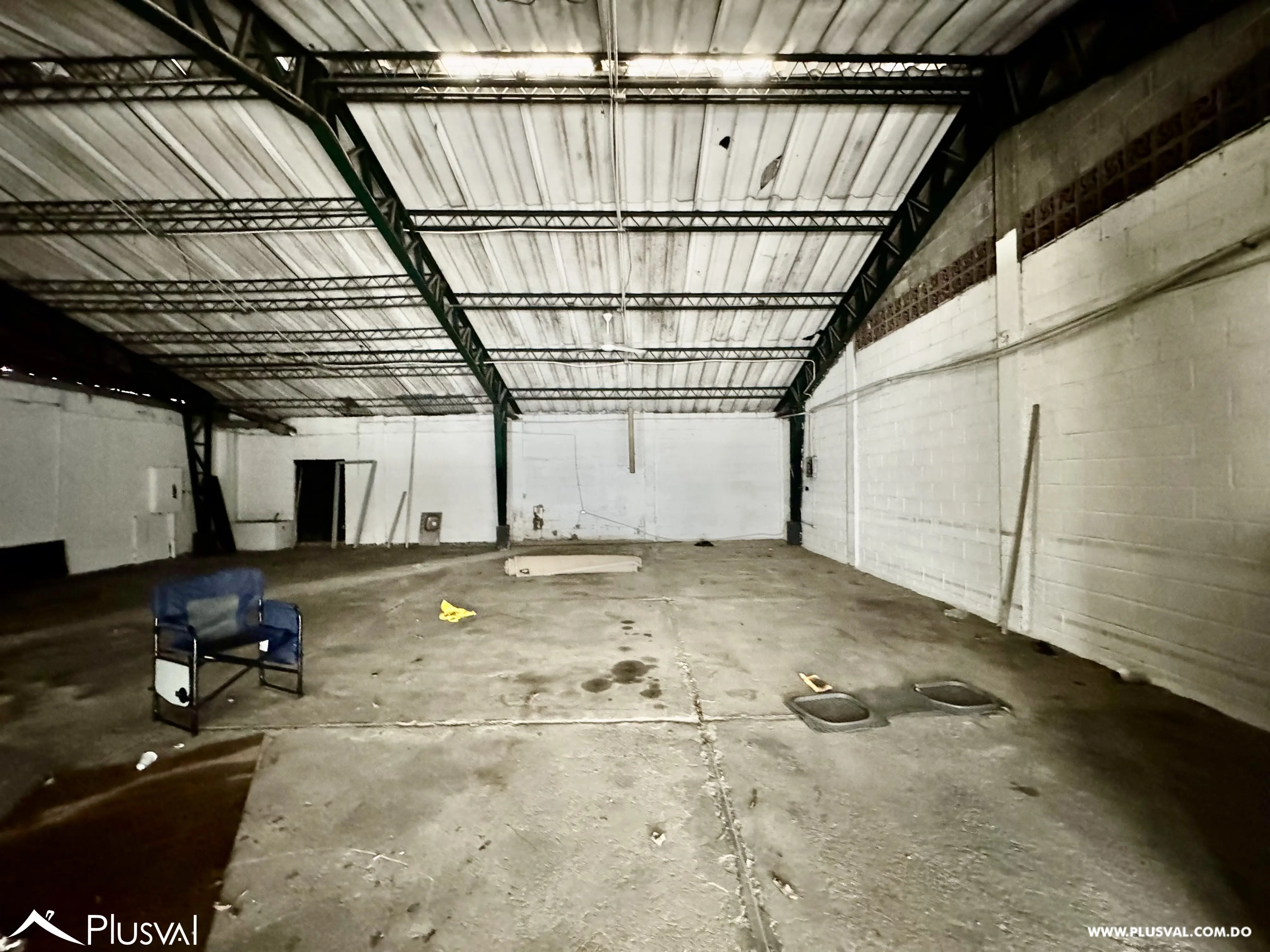 Alquilo Maravillosa Nave de 215 Mt2 en La Av. Isabel Aguiar 482801