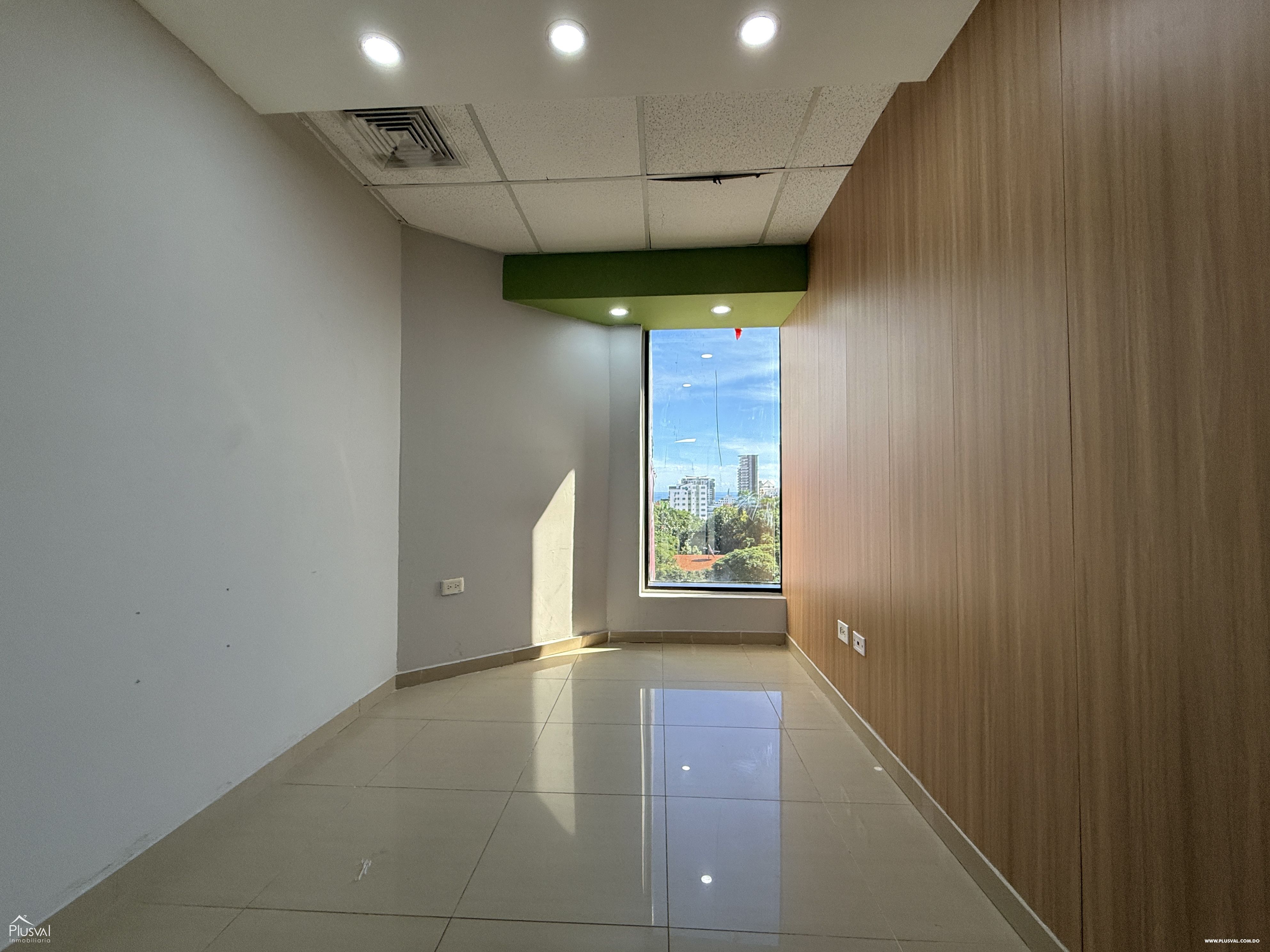 Alquiler Local de Oficina en Piantini, Vista al Mar y 300 Parqueos 483035
