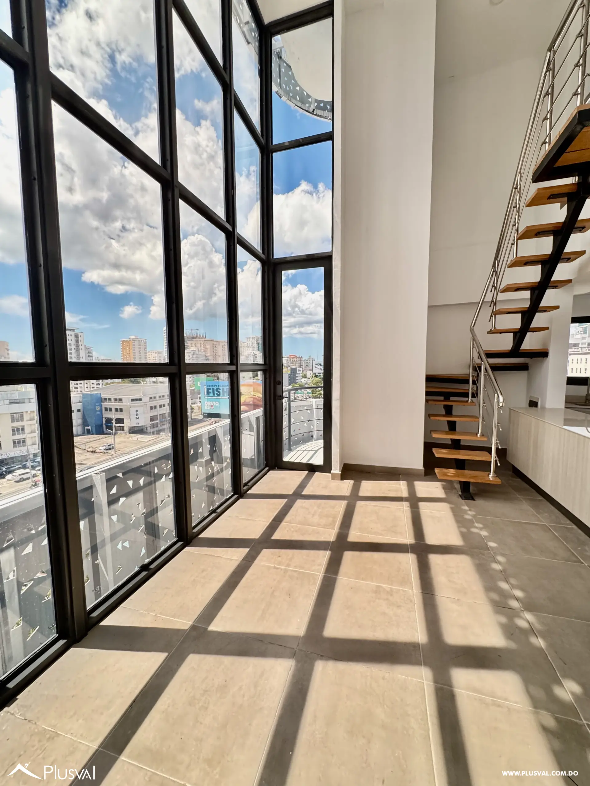 Alquilo Excelente Apartamento tipo Loft en Zona Privilegiada de  Naco 498389