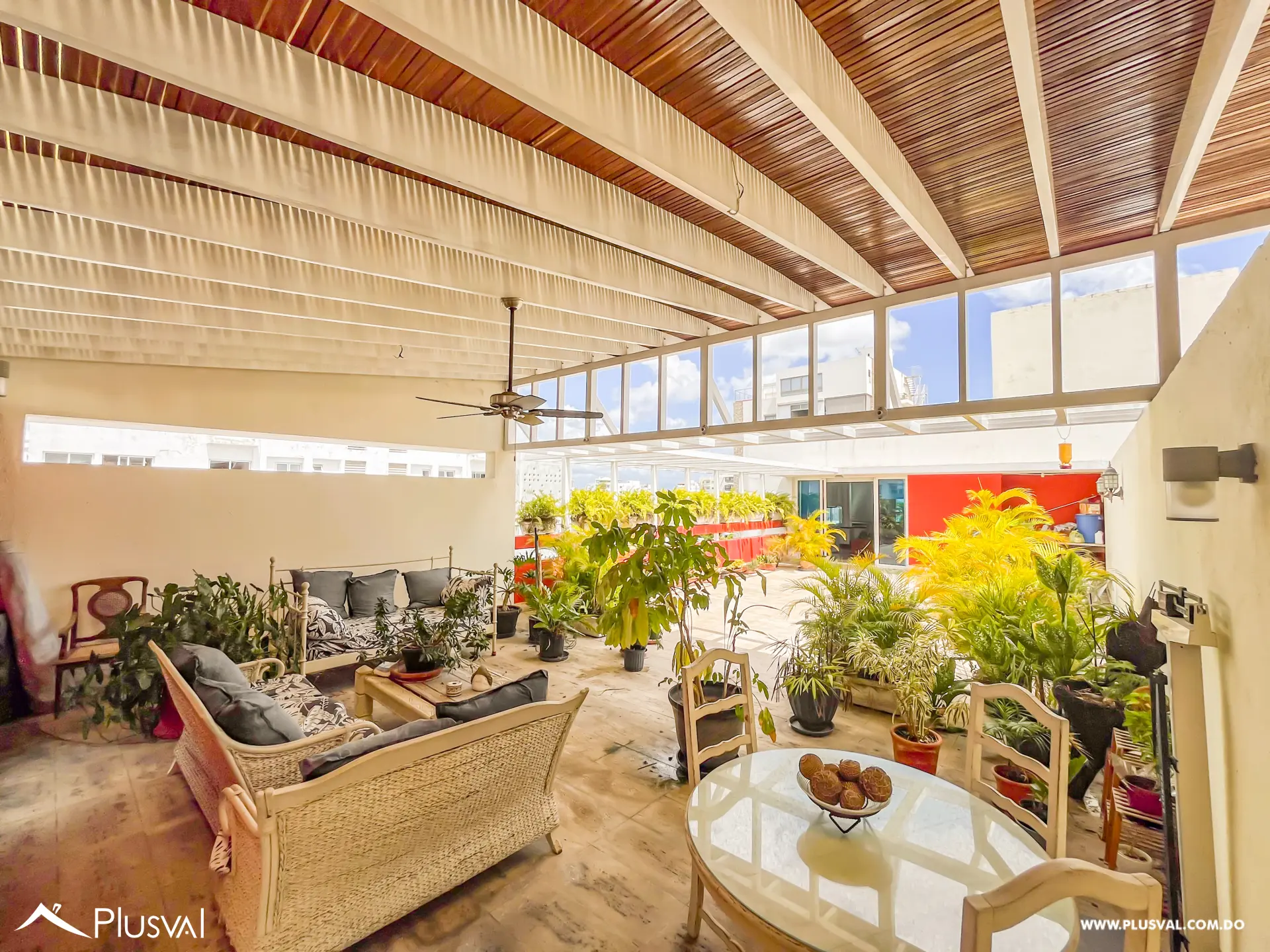 Pent-house con terrazas y 3 habitaciones en Evaristo Morales 455236