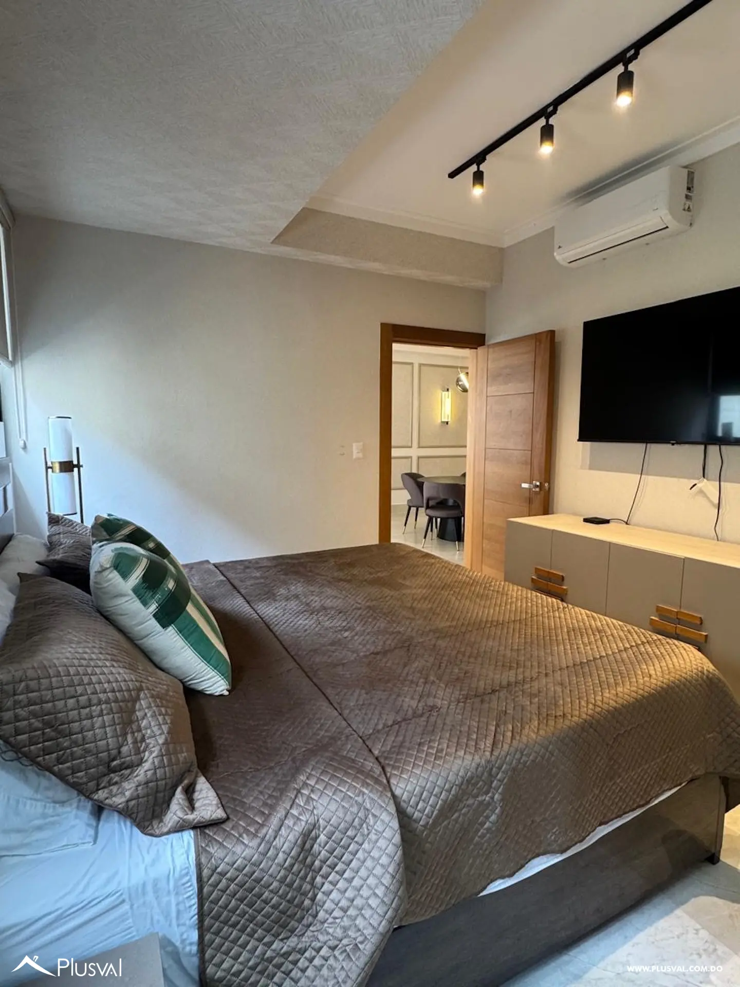 Moderno Apartamento en alquiler de 1 habitación + Estudio en Torre Exclusiva en Bella Vista –Vive con estilo en este elegante 1 habitación con estudio cerrado, balcón y áreas sociales con picuzzi, en 486800