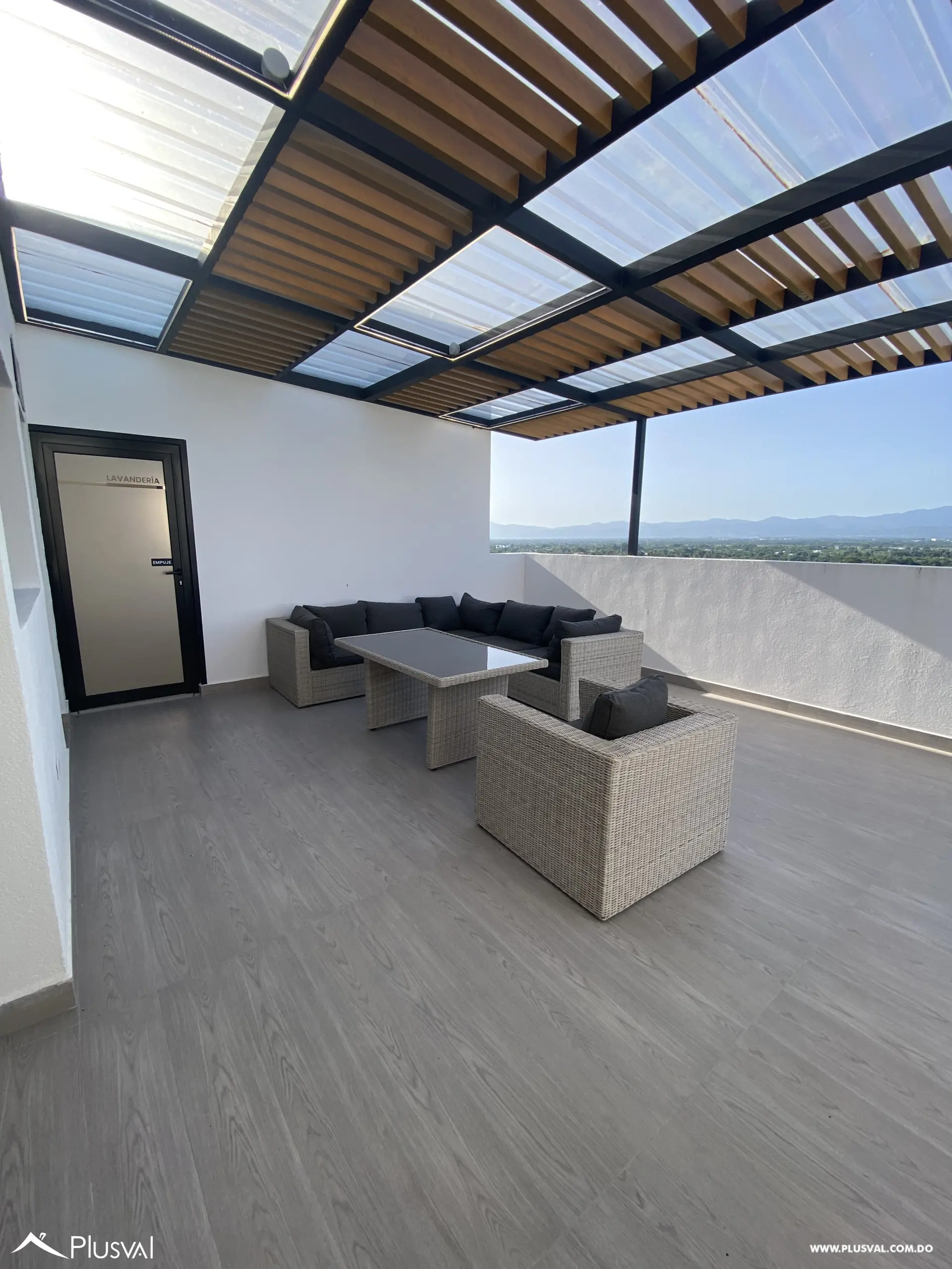 Apartamento en Segundo Nivel con Excelentes Amenidades y a Minutos del Aeropuerto del Cibao 517622