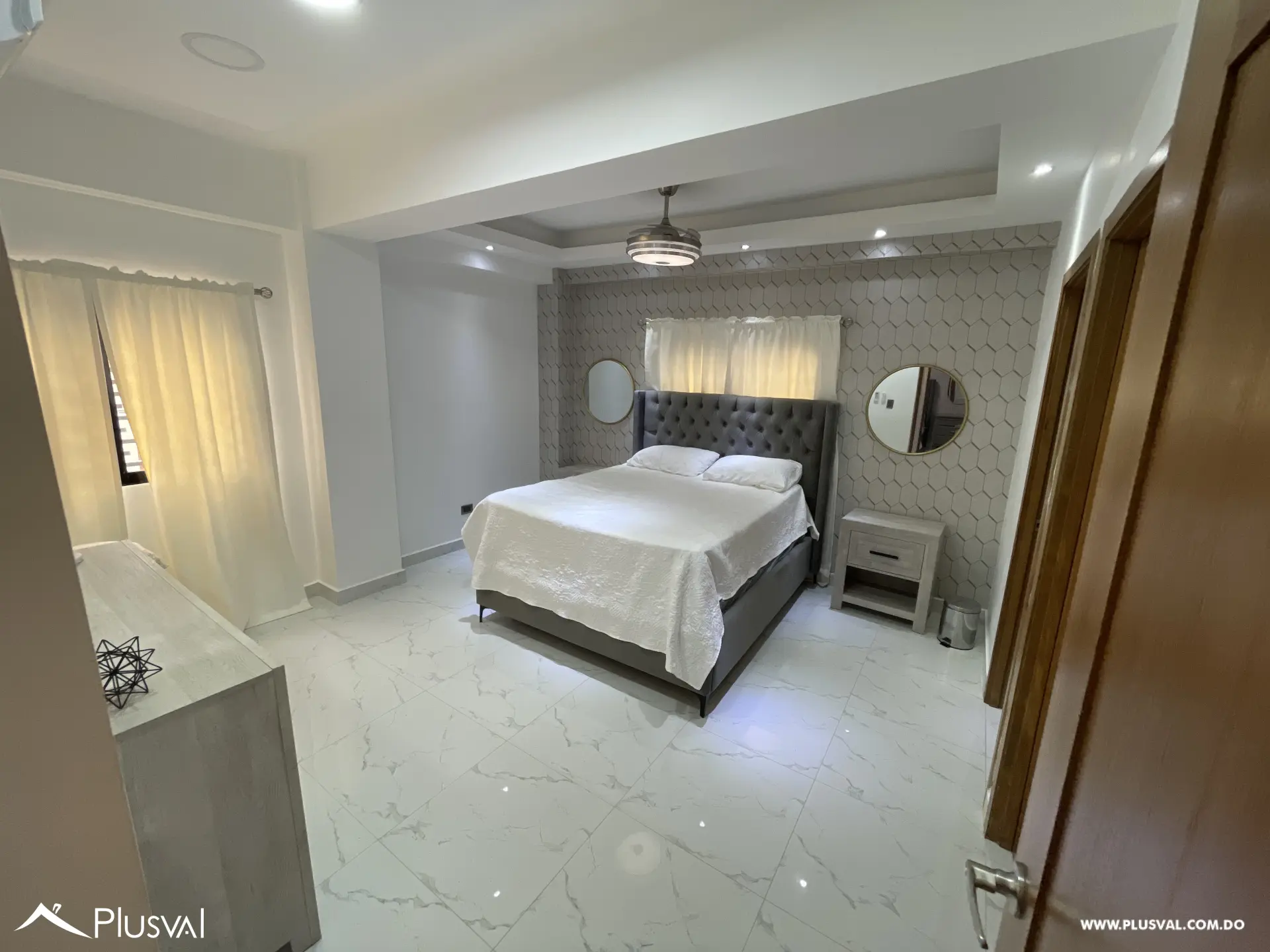 Apartamento en venta 3Hab · Terraza · Jacuzzi · Gazebo · 2 Parqueos · SDE 499963