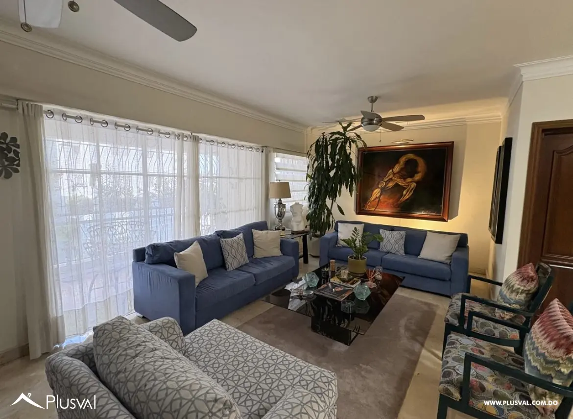 Amplio y hermoso apartamento en Naco 488167