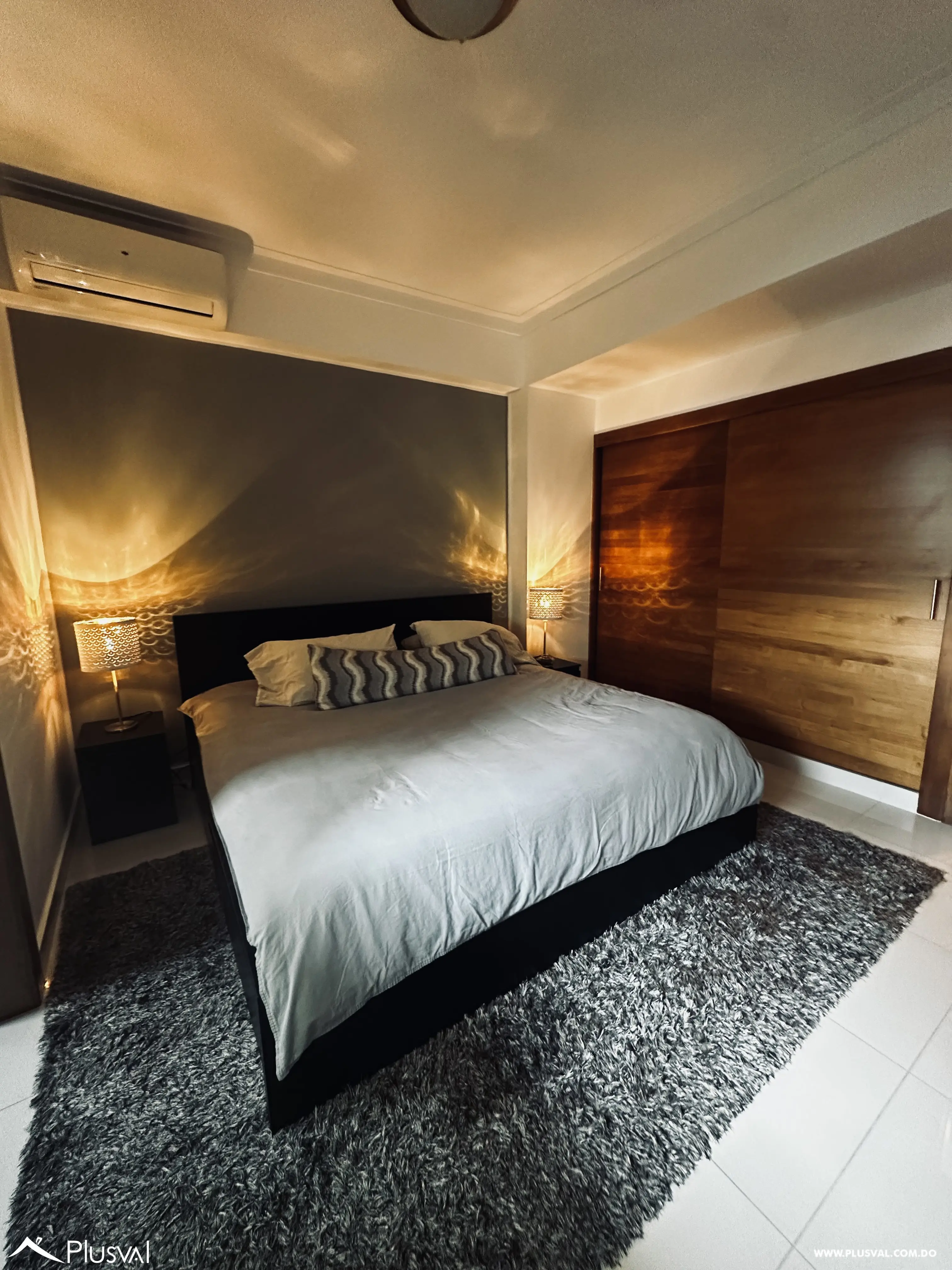 Hermoso apartamento amueblado de 2 habitaciones en alquiler. 472772