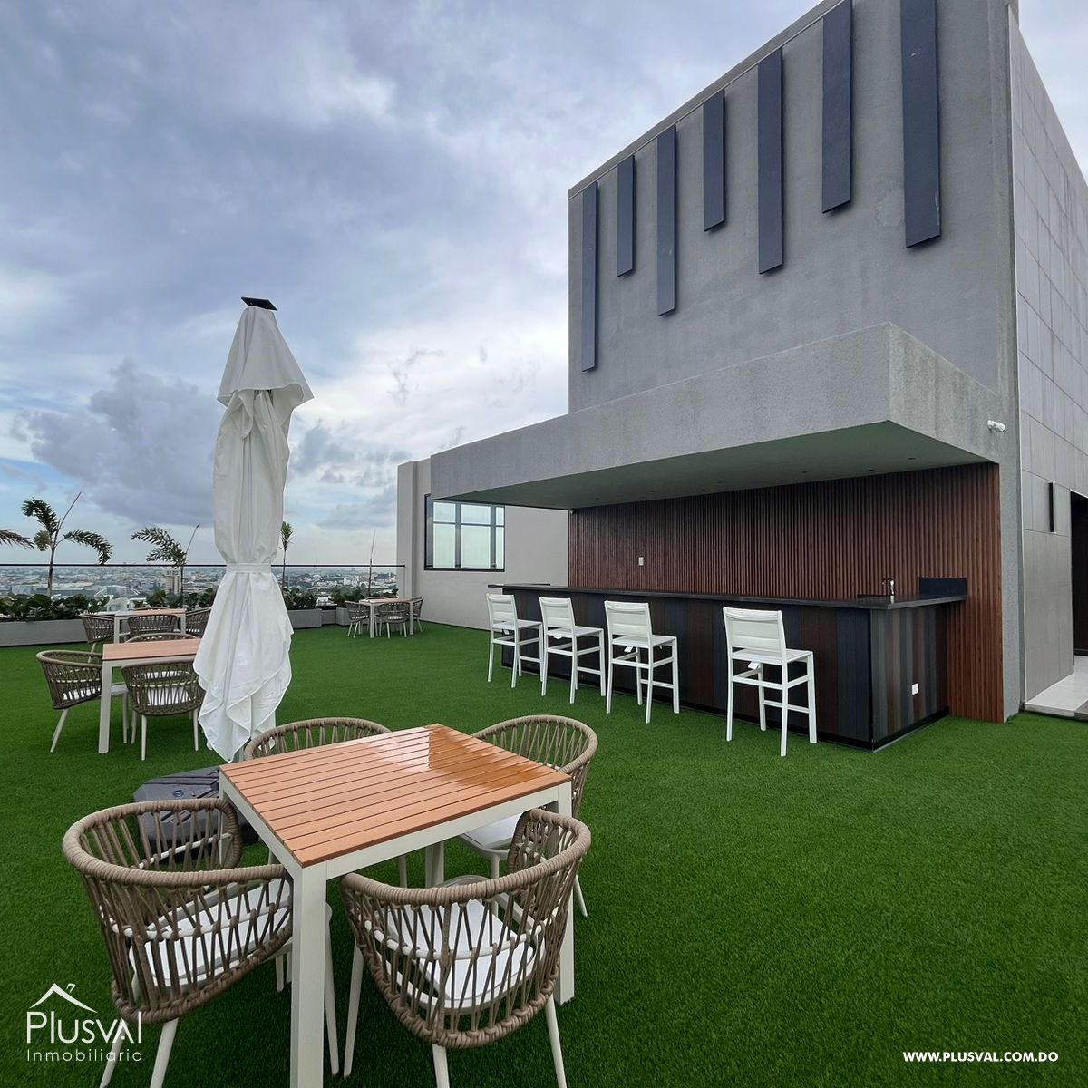 Se vende apartamento AMUEBLADO concepto Condo Hotel en Naco 379051