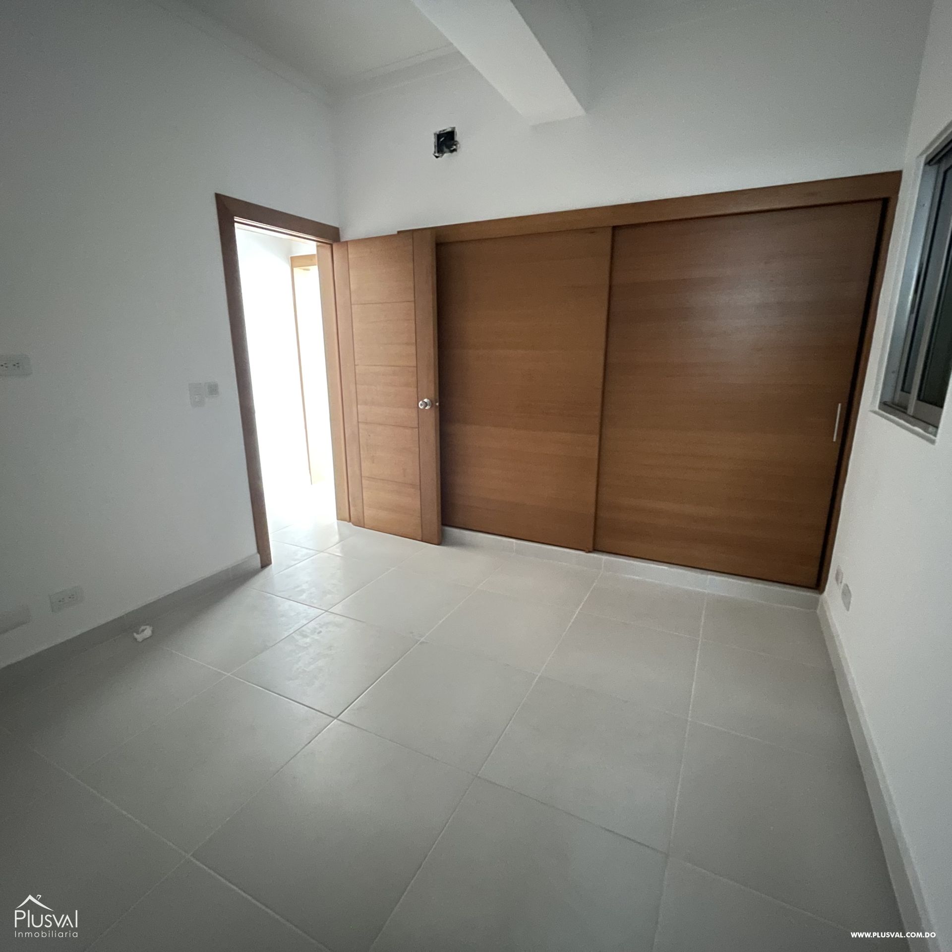 Excelente Apartamento de dos habitaciones con amplia terraza. 427453