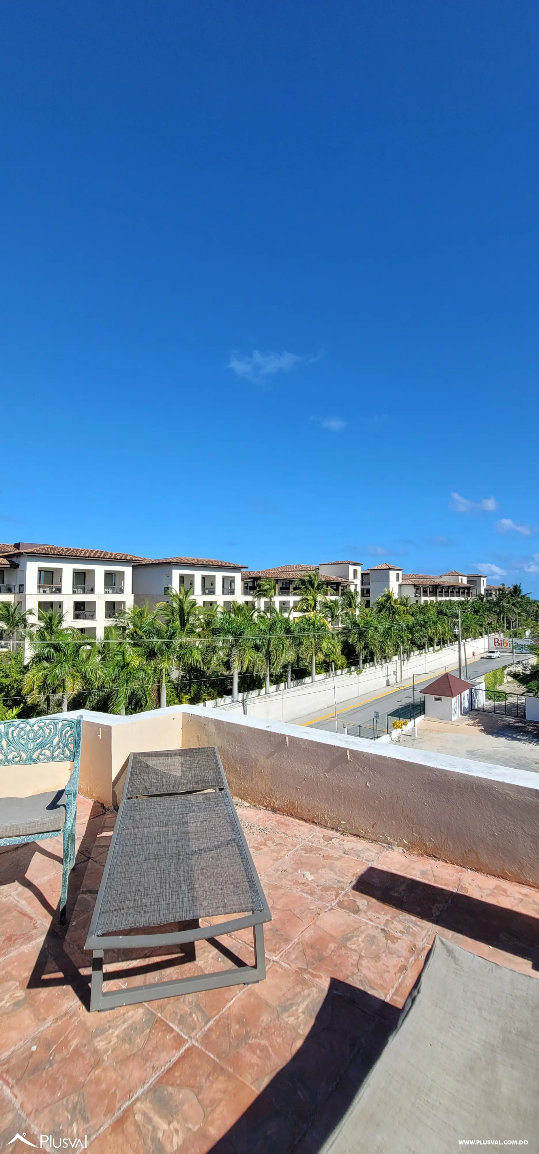 AMPLIO APARTAMENTO EN VENTA EN RESIDENCIAL CERRADO, CON PISCINA Y CON VISTA Y ACCESO DIRECTO A PLAYA BIBIJAGUA 484422