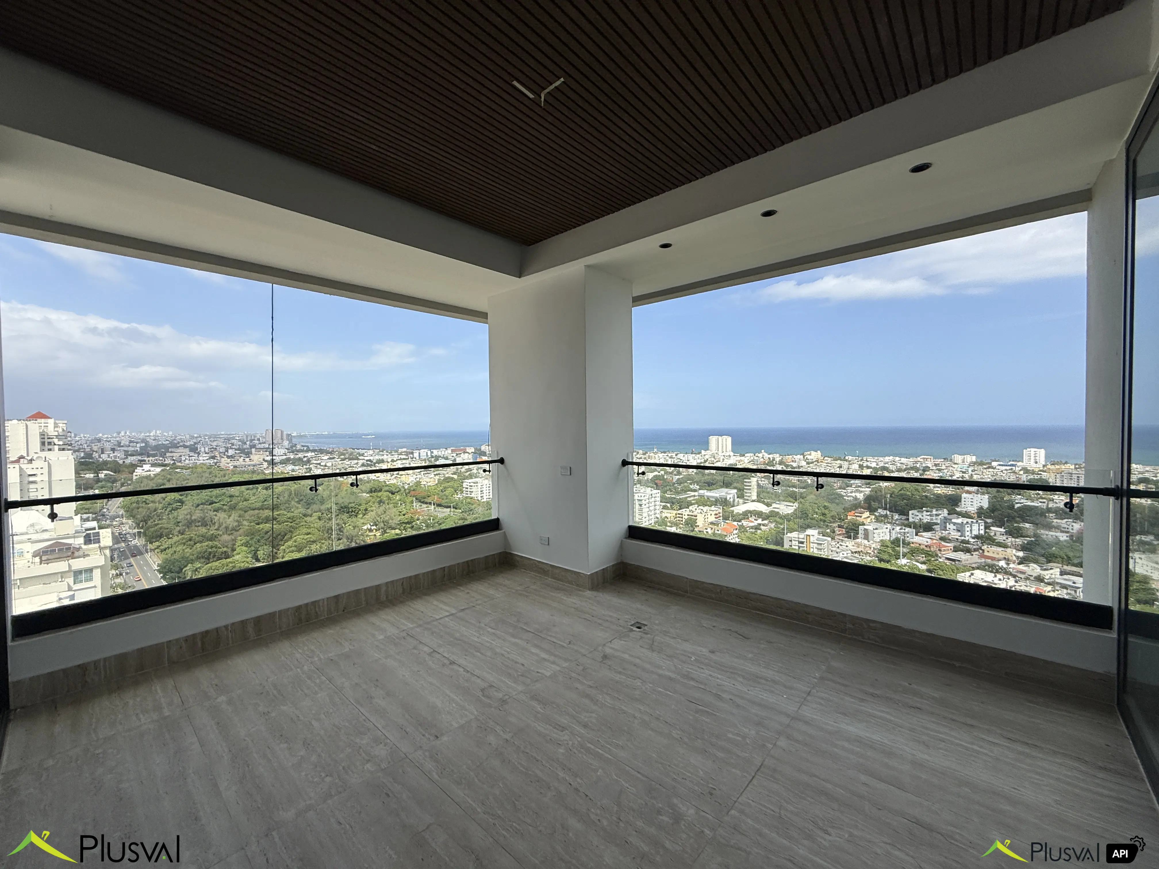 Apartamento de Lujo en Alquiler – 3 Habitaciones + Estudio con 4 Parqueos y Vista al Mar en la Ave. Anacaona 450084