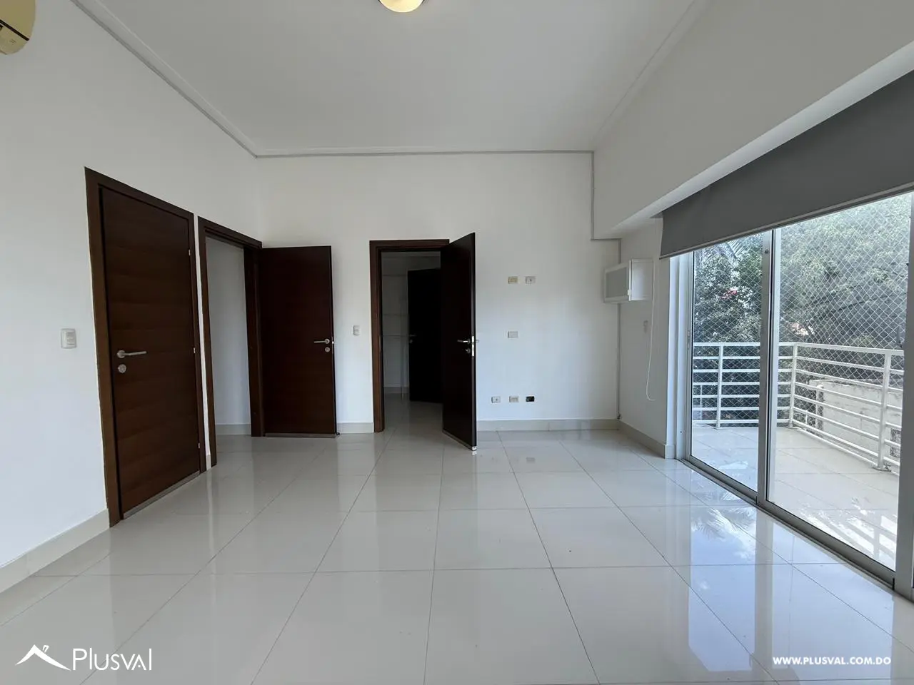 Amplio apartamento de 2 habitaciones en venta en la zona mas exclusiva de Naco 479379