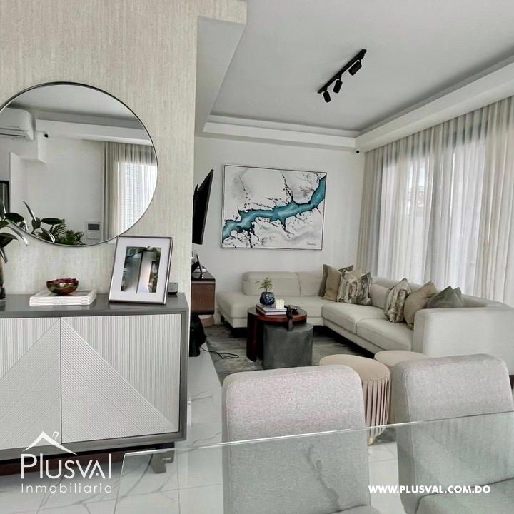 Amplio apartamento en alquiler ubicado en zona privilegiada de Santiago. 257774