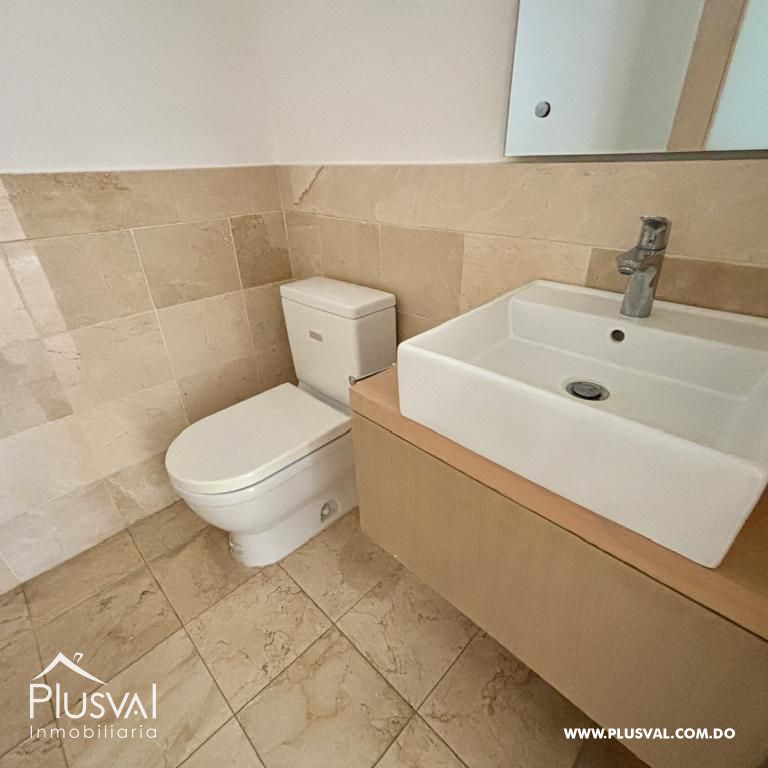Alquiler de apartamento con amplio balcón en Piantini 344444