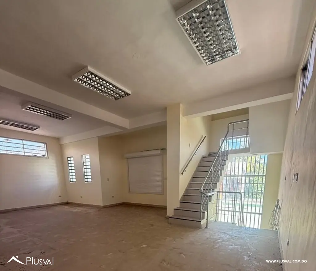 Local Comercial 2 niveles, 320mt2 Hato Mayor del Rey 480114