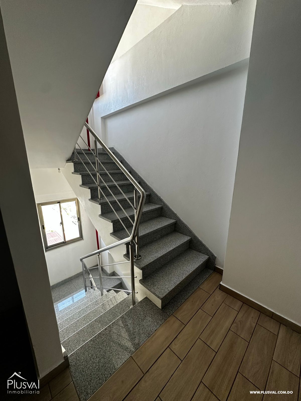 Residencia de lujo en Evaristo Morales. Amplio, privado y estratégicamente ubicado. 319258
