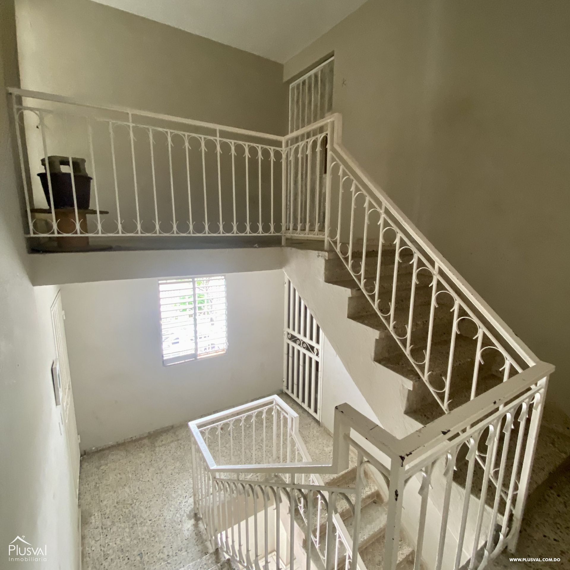 VENTA Edificio Comercial / Residencial bien ubicado en Alma Rosa I. 227878