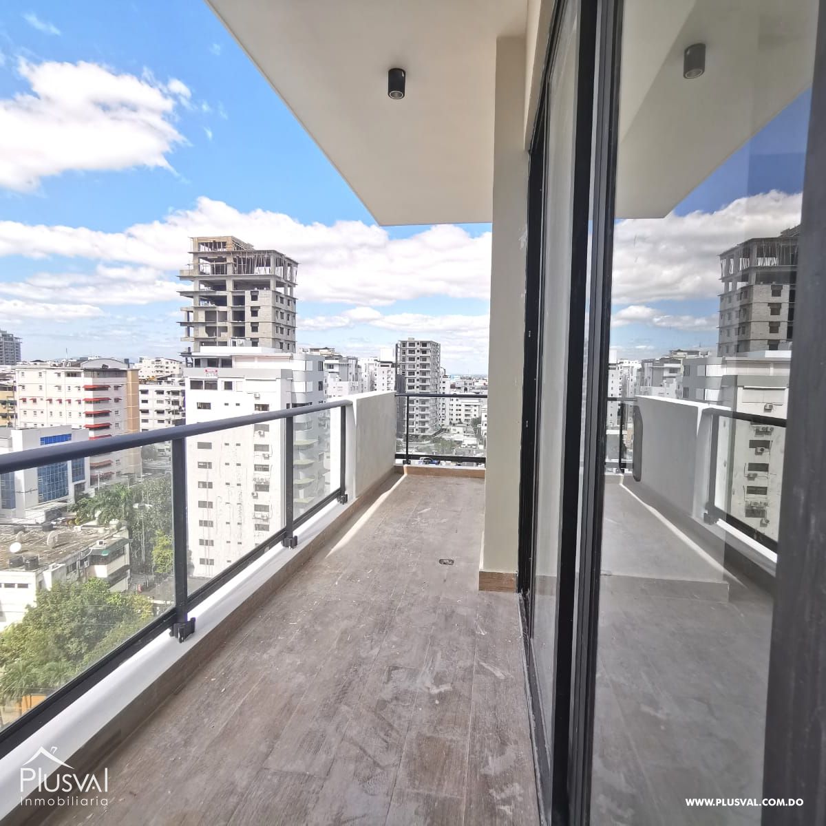 Se alquila apartamento en Naco con areas sociales 406479