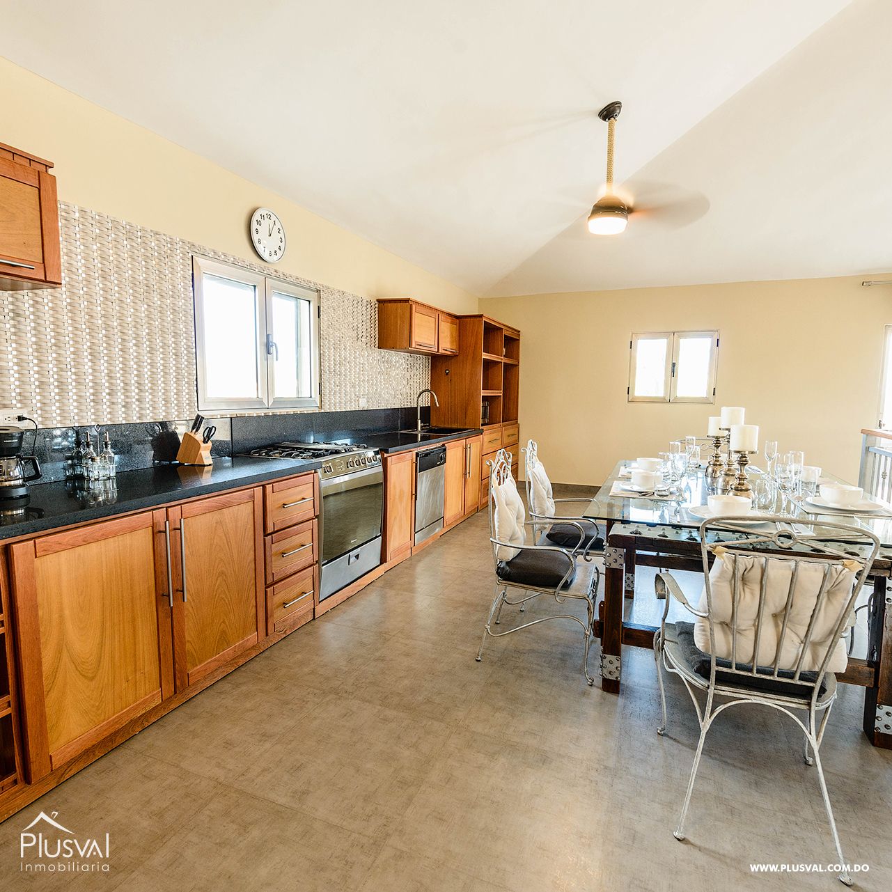 Penthouse de 3 pisos cerca de la playa en Los Corales, Punta Cana 436898