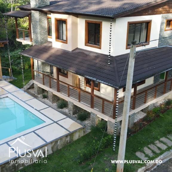 Amplia Villa ubicada en Buena Vista Jarabacoa. 313883