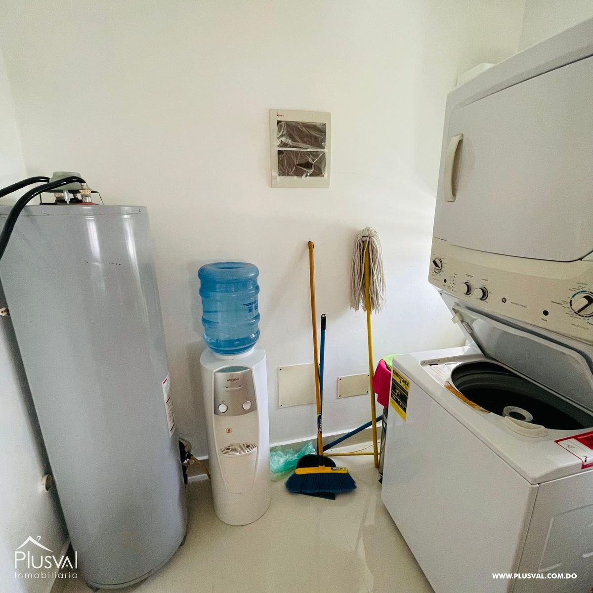 Apartamento moderno de 2 dormitorios con buena ubicación en El Cortesito, Bavaro 431182