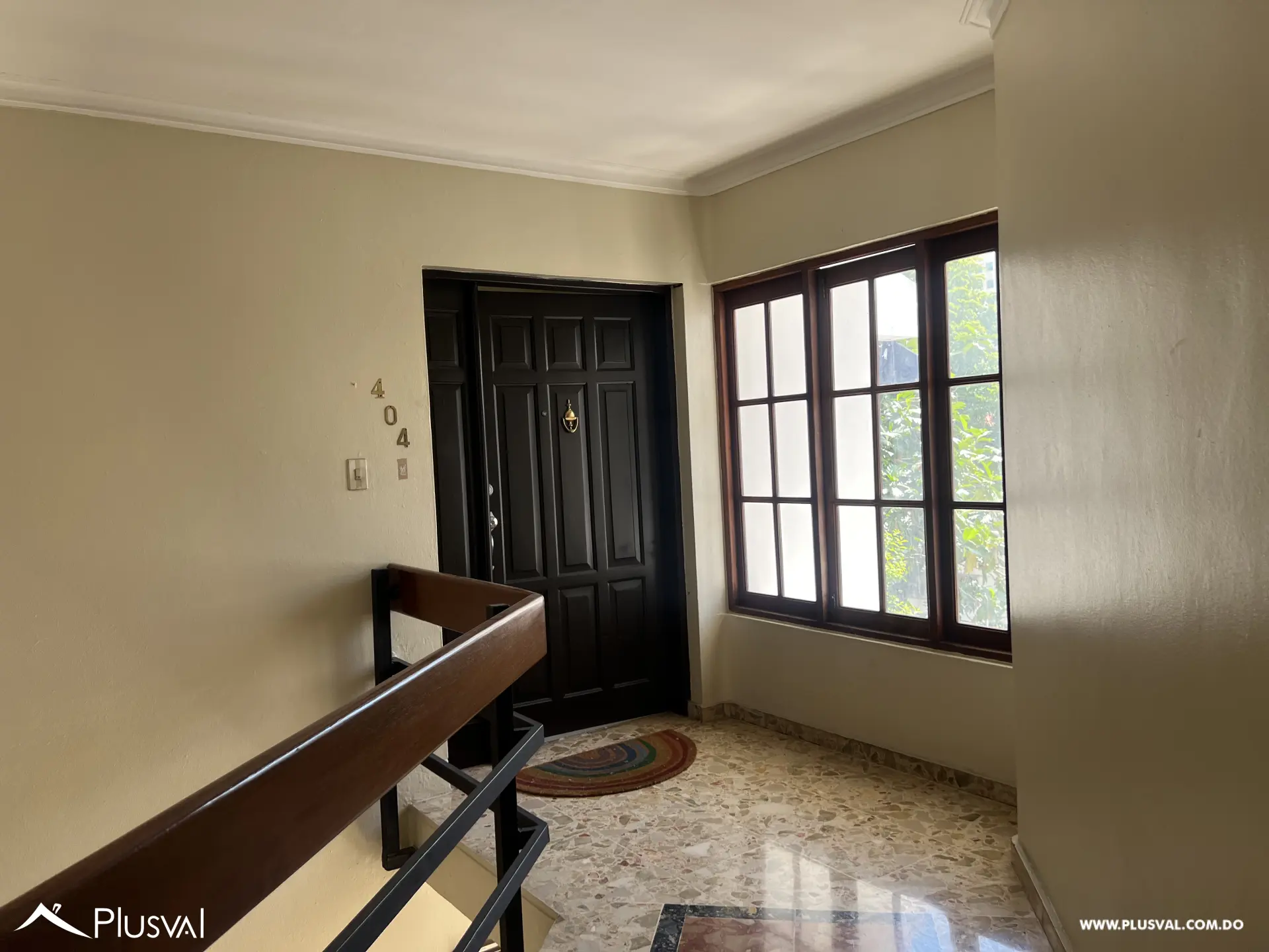 Amplio apartamento en venta en Piantini 488519
