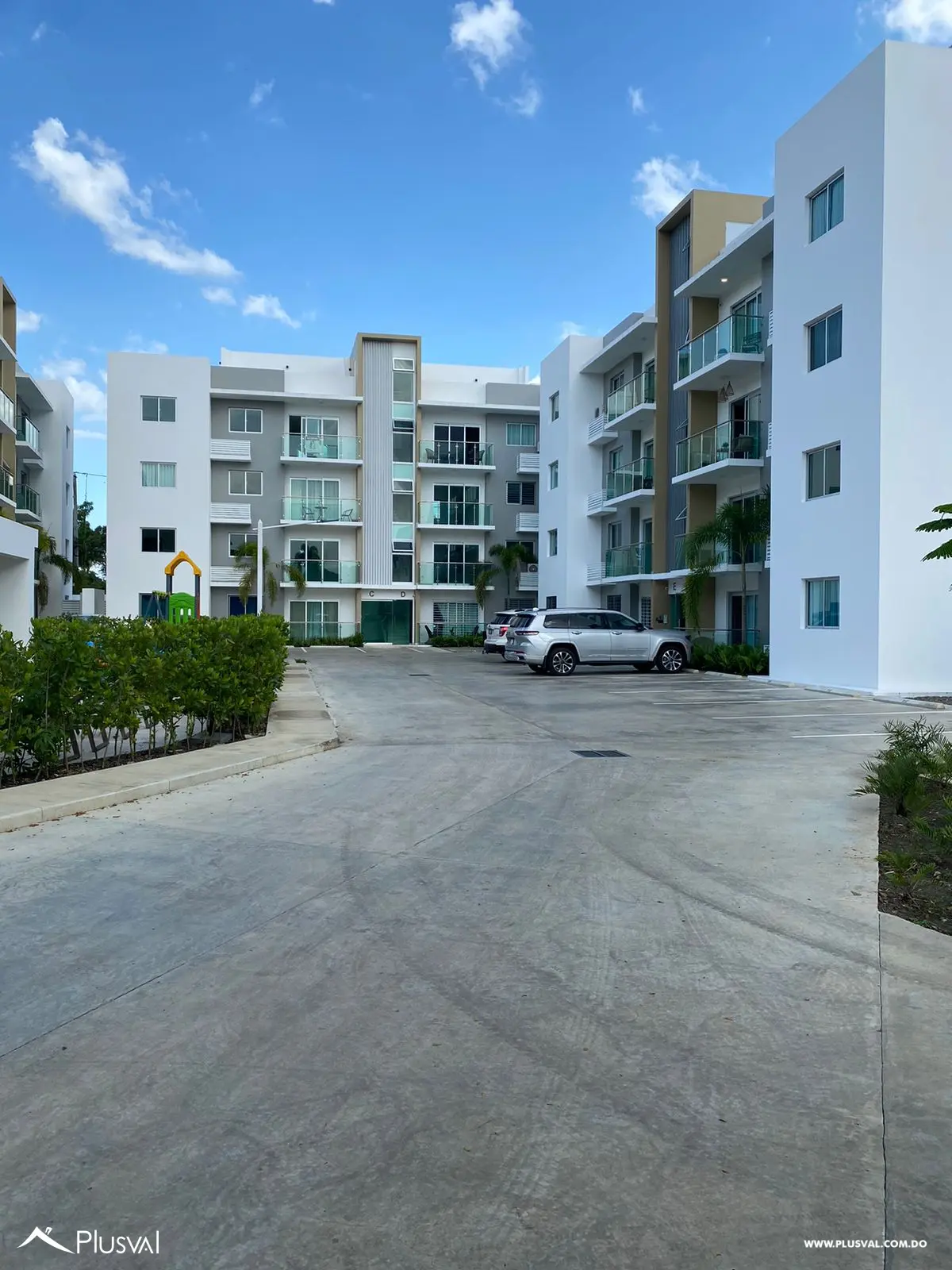 Apartamento en tercer nivel con acceso a atractivas amenidades 466814