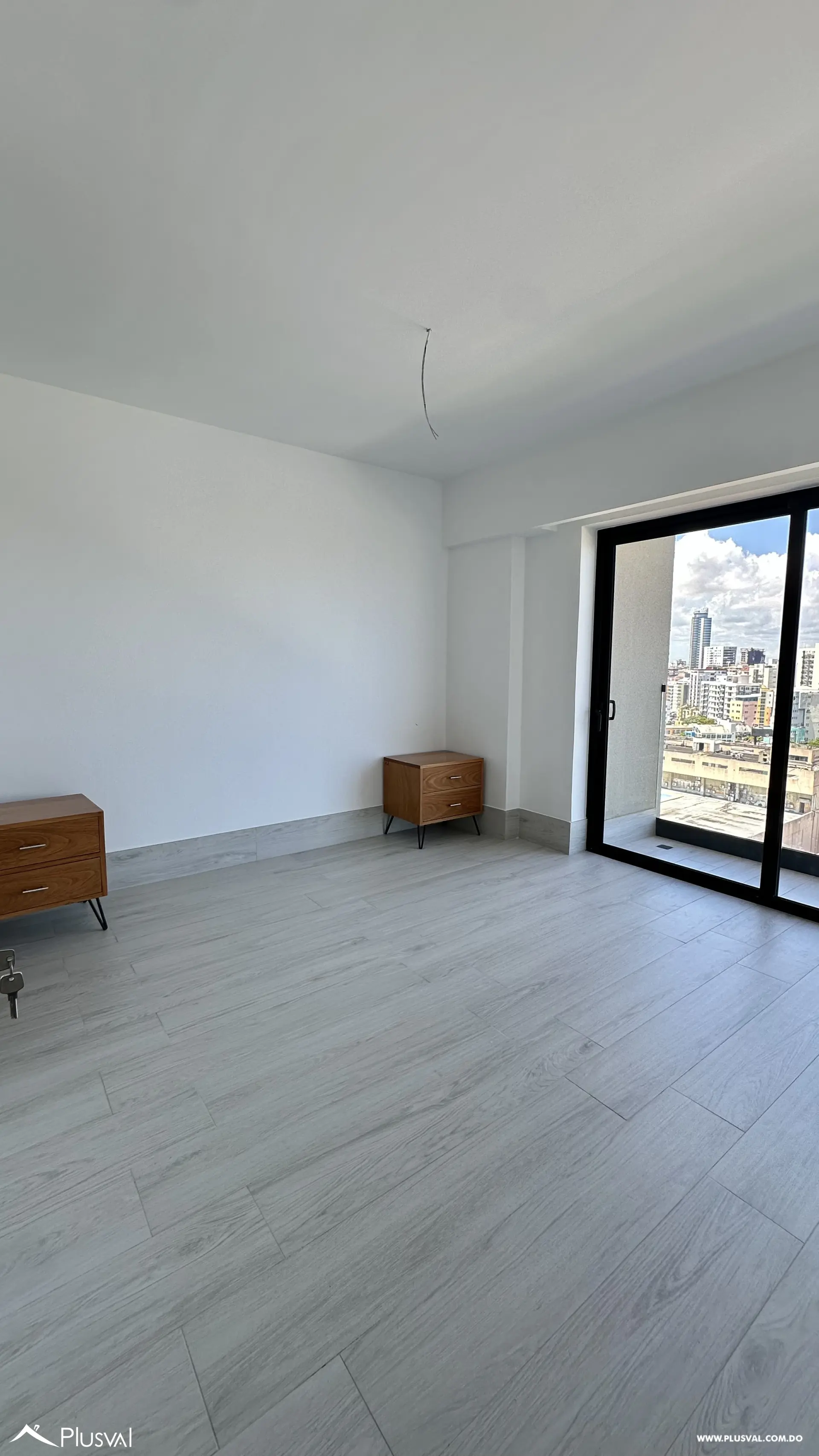 Alquiler de Apartamento de 1 Habitación en Piantini – Torre Moderna con Línea Blanca 460429