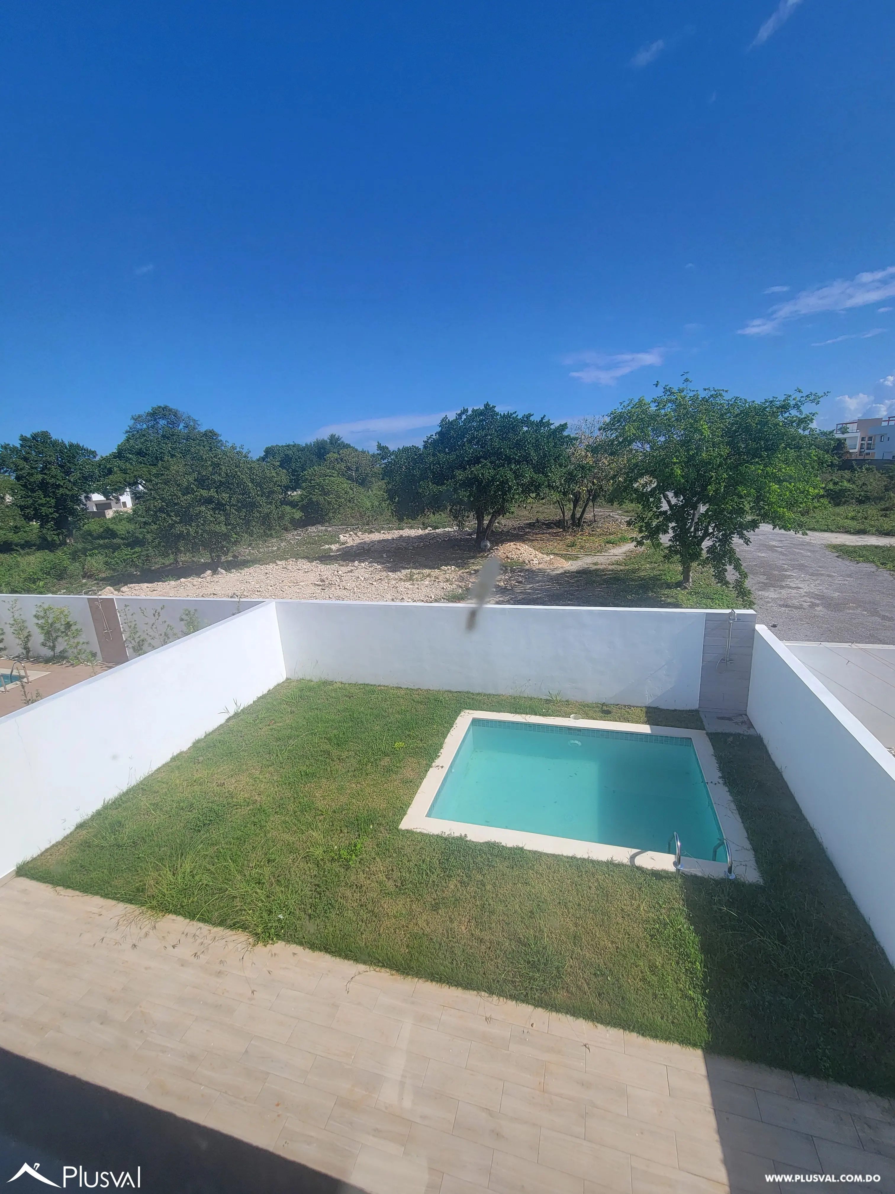 AMPLIA VILLA DE 3 HABITACIONES CON PISCINA Y PATIO EN SECTOR DEL DOWTOWN PUNTA CANA 499567