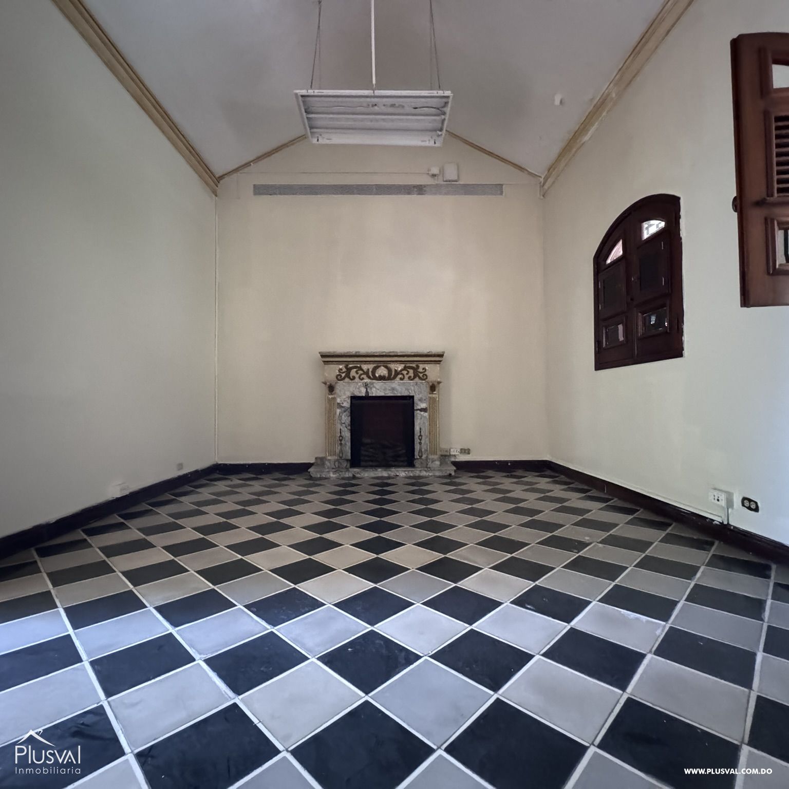 Casa En Gazcue ideal para uso Comercial o Oficina 362100