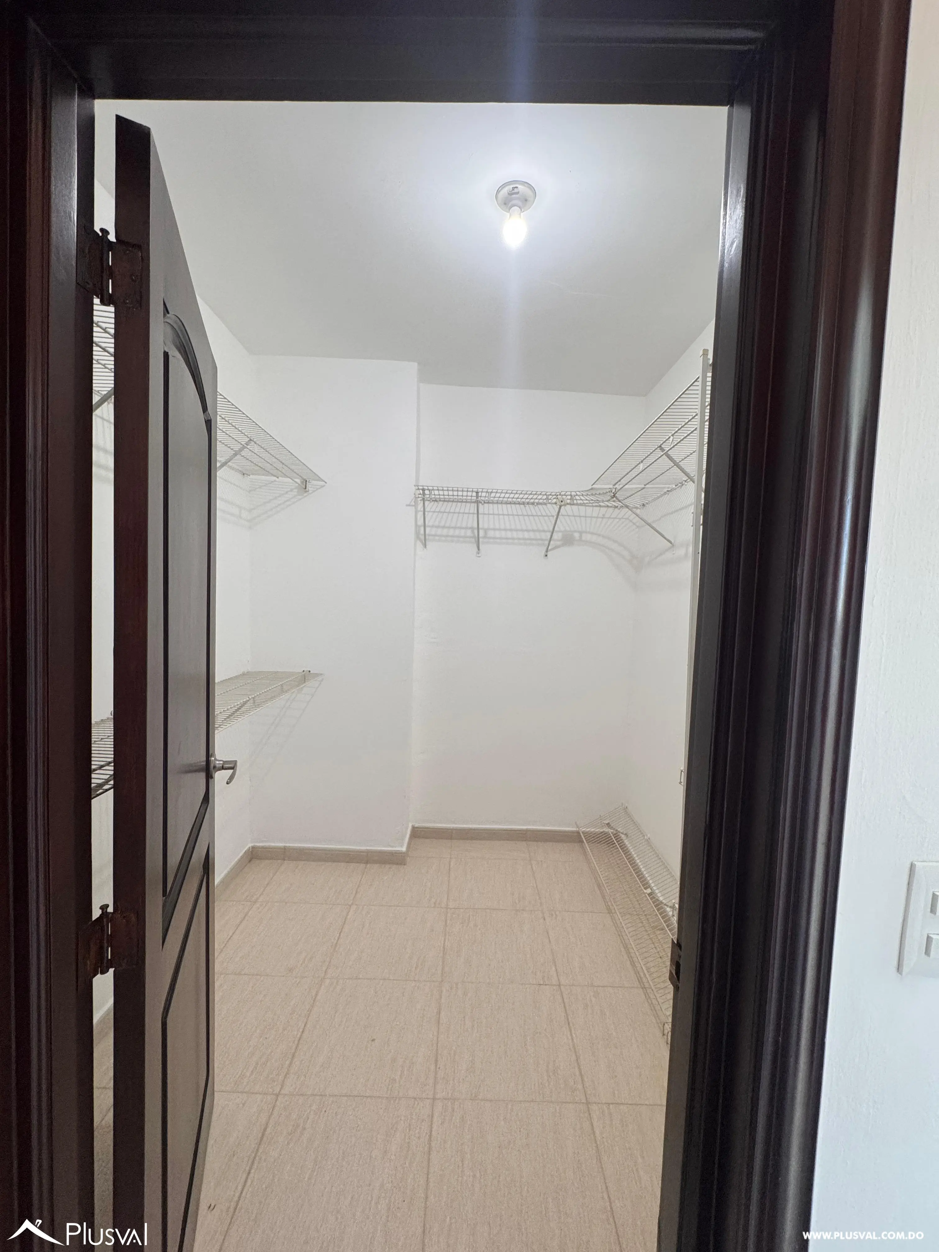 Amplio y hermoso apartamento en Alquiler con impresionante vista al mar. 504638