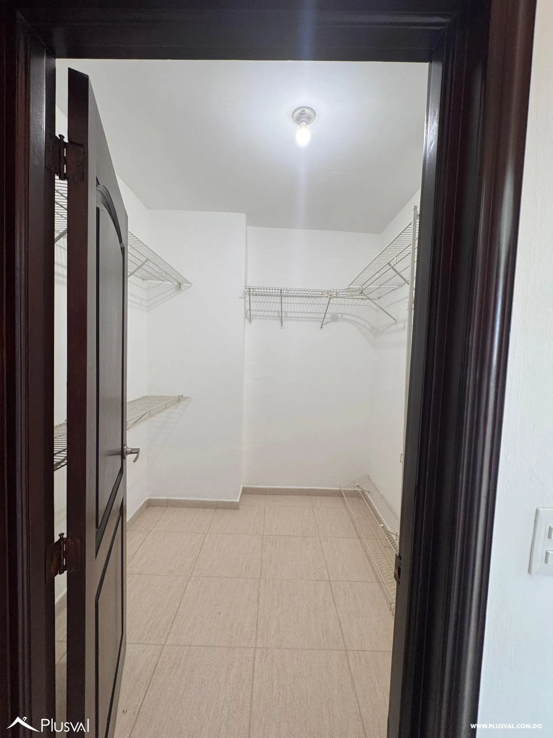 Amplio y hermoso apartamento en Alquiler con impresionante vista al mar. 504638