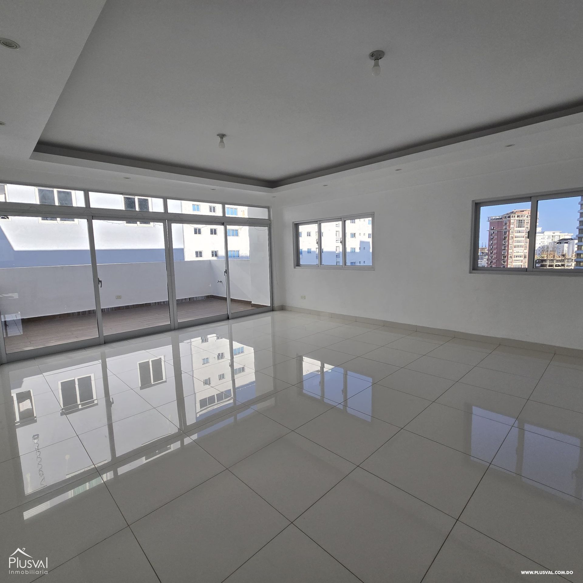 Apartamento Moderno en Venta en El Vergel – 2 Habitaciones + Servicio | 111 m² | Torre con Amenidades 414775