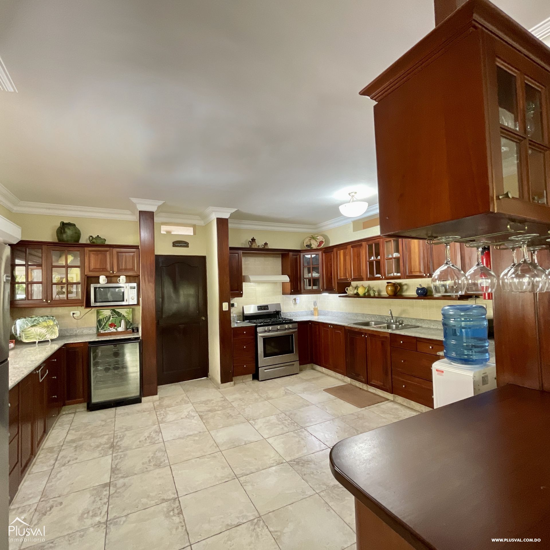 Villa en Alquiler AMUEBLADA, en Metro Country Club 219693