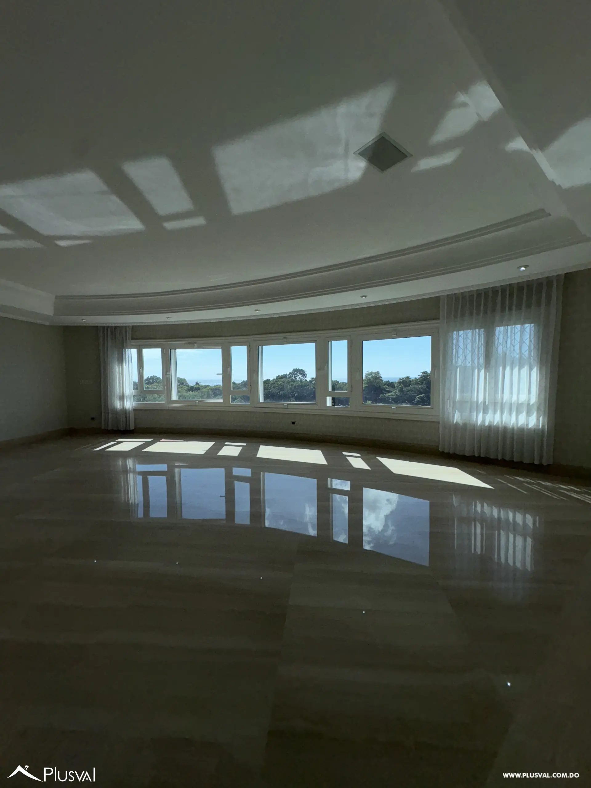 Apartamento en alquiler en plena Anacaona frente al parque 481986
