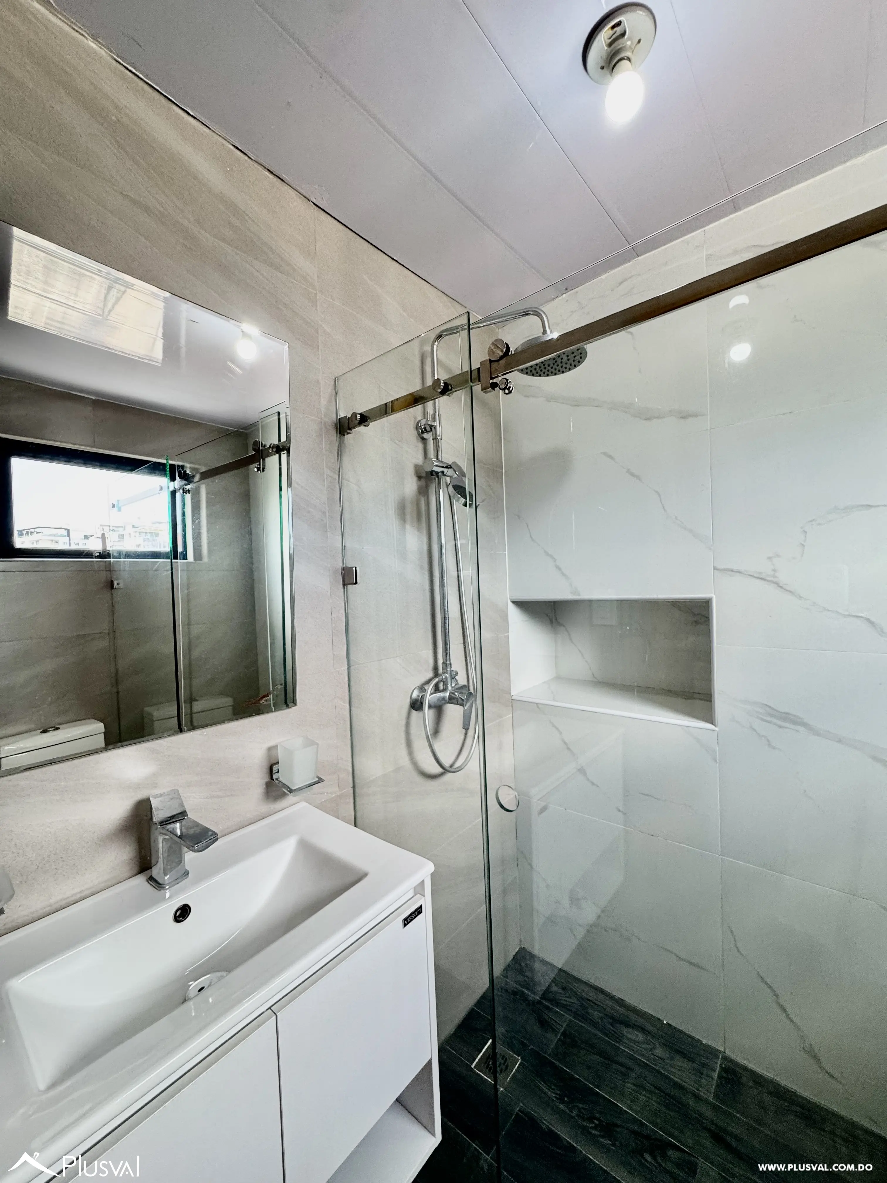 Alquilo Apto Amueblado en una de las Mejores Zonas de Piantini 487156