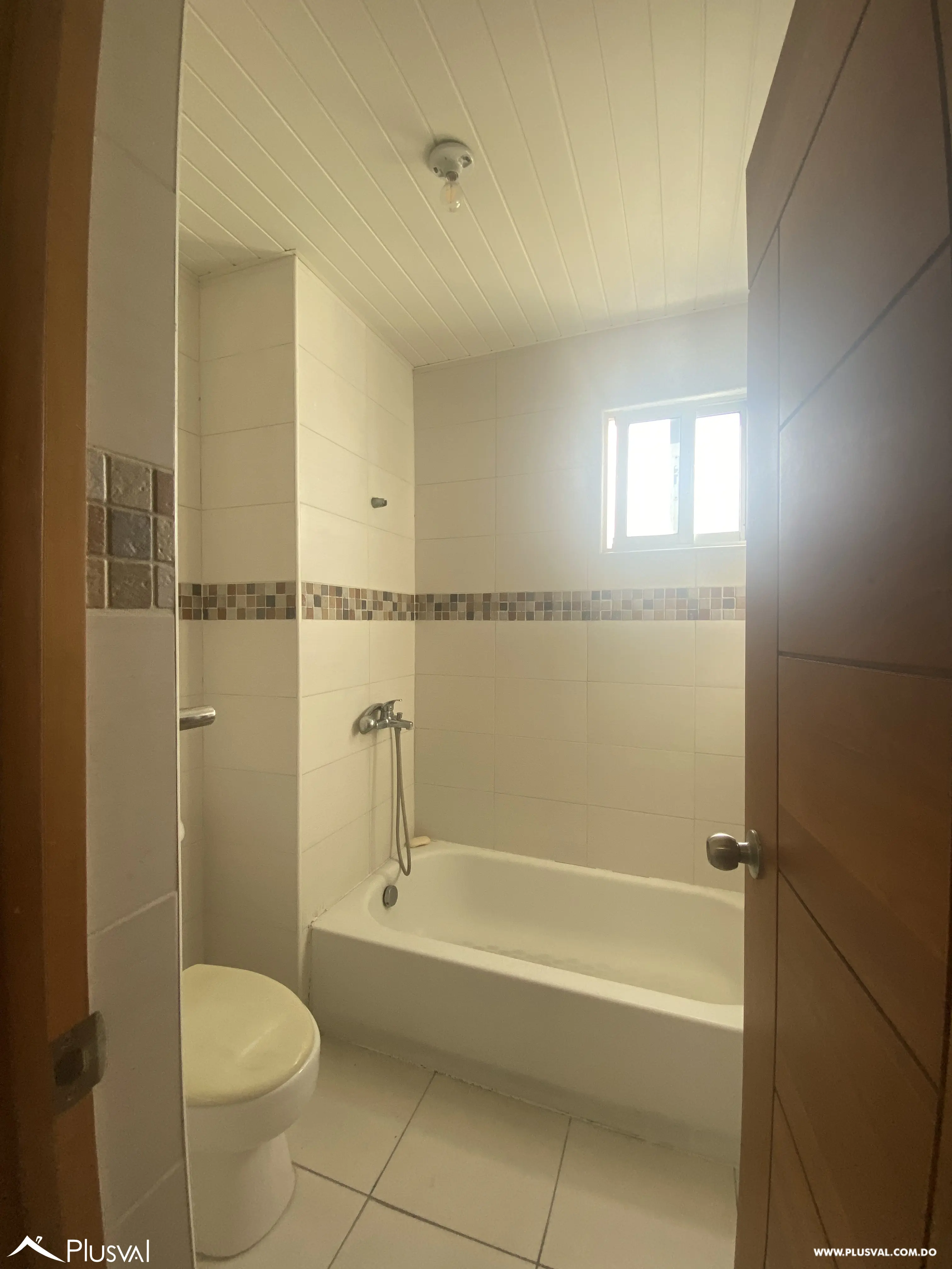 Alquilo Maravilloso y  Amplio  Apto en Bella Vista 453671
