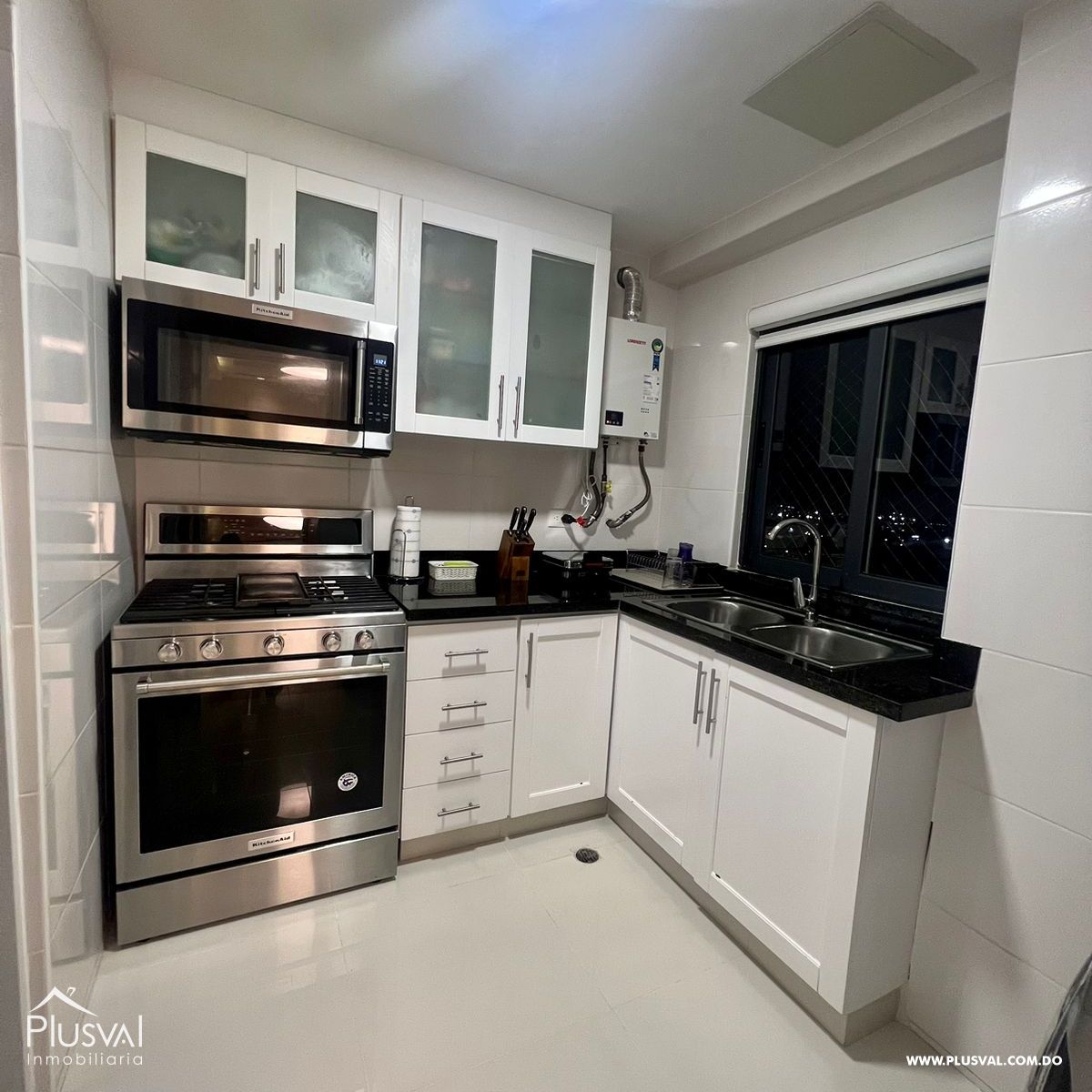 Apartamento Amueblado en Venta con espectacular  Vista al mar en Alma Rosa 313894
