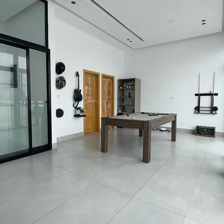 Amplio Penthouse en venta en Evaristo Morales 444548