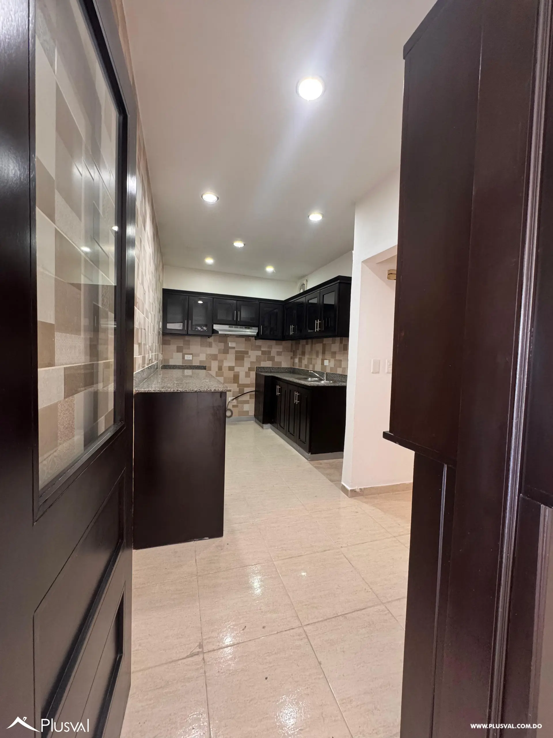 Amplio y hermoso apartamento en Alquiler con impresionante vista al mar. 504639