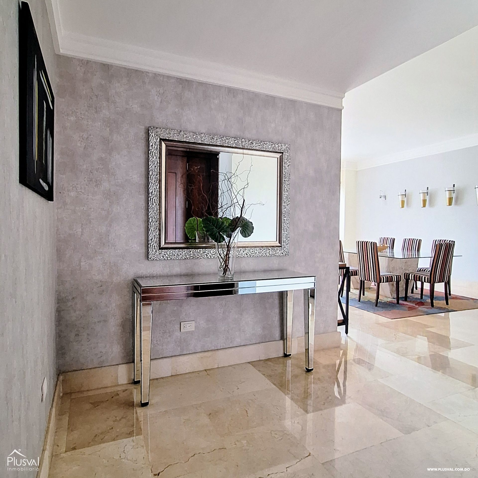 Apartamento en Alquiler Ens. Paraíso 387597