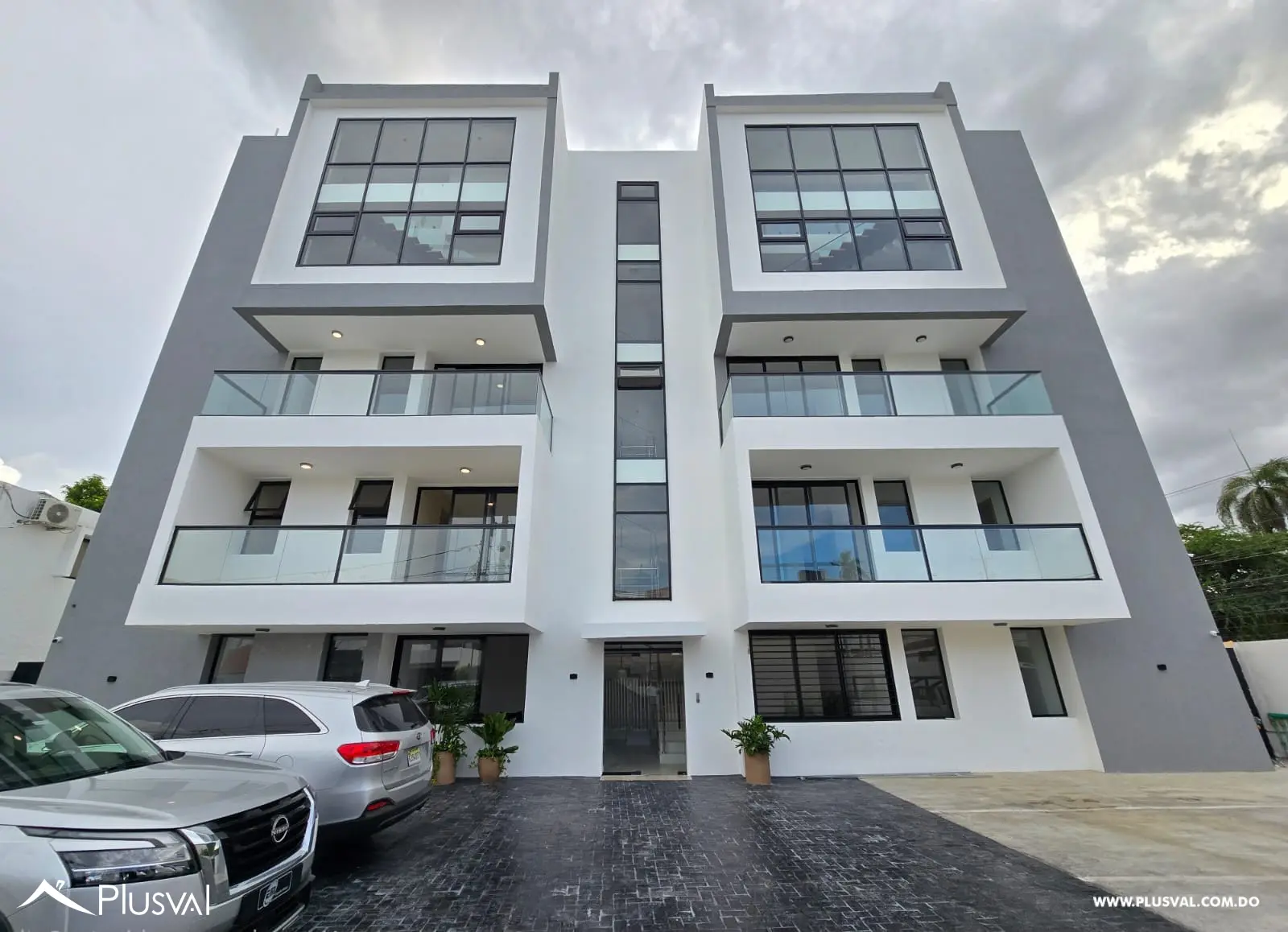 Comodo y Amplio Apartamento en Venta Ubicado en Los Laureles 526767