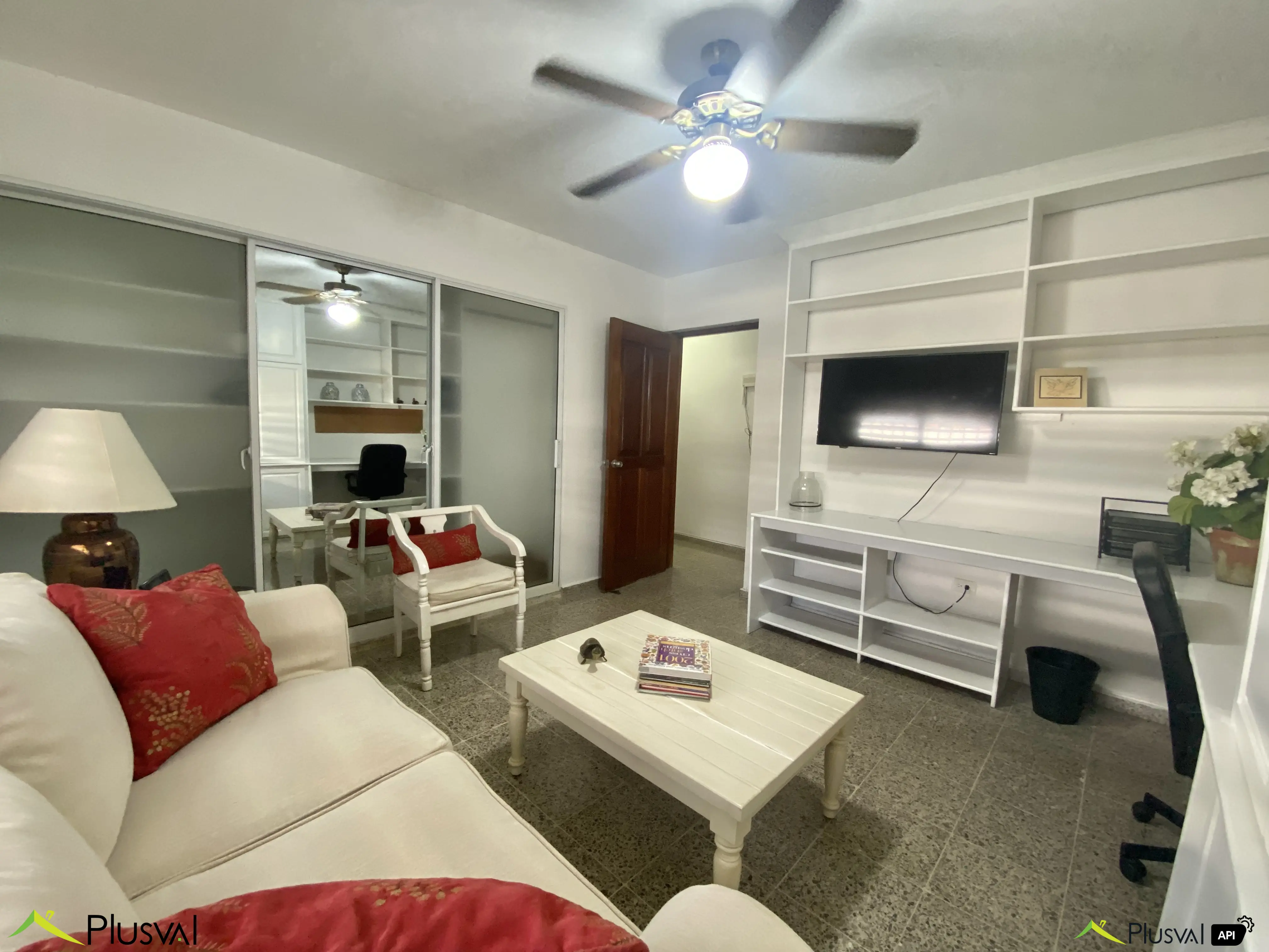 Excelente Apartamento en Alquiler Amueblado 449371