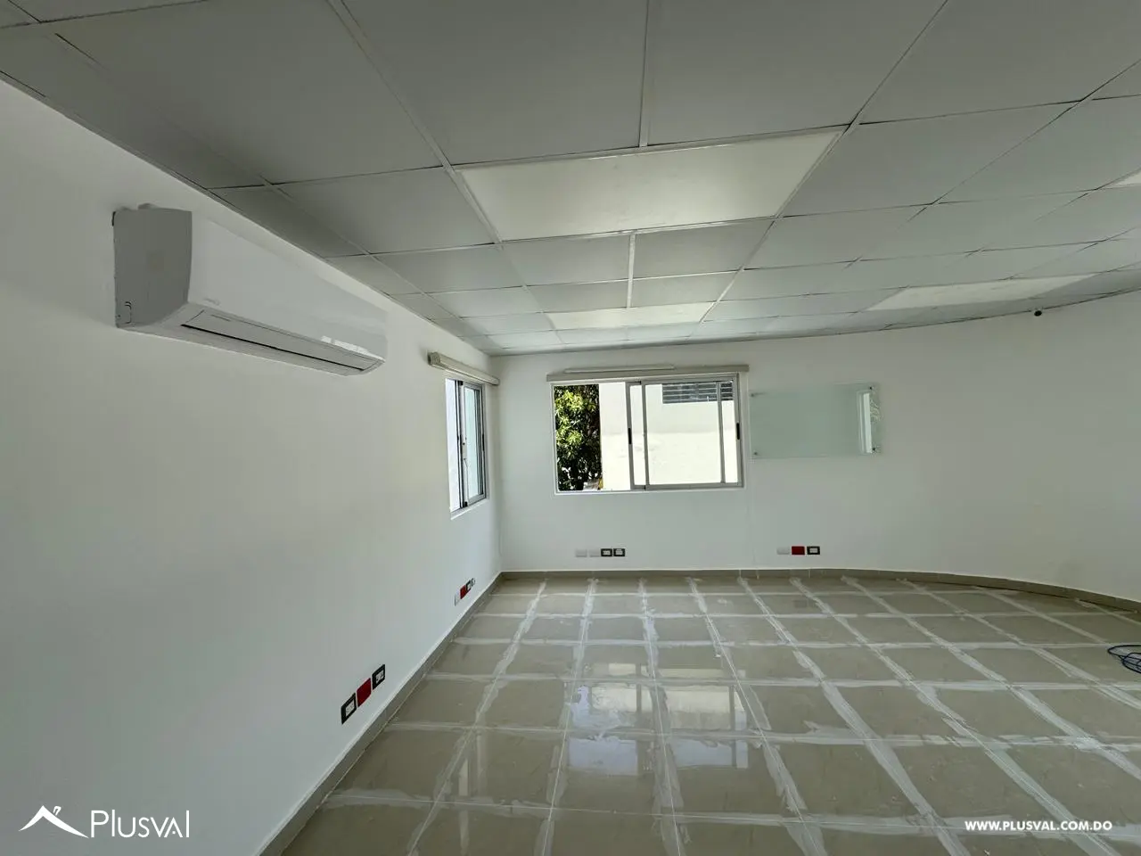 Local Para Oficina en Alquiler de 2 Niveles 472793