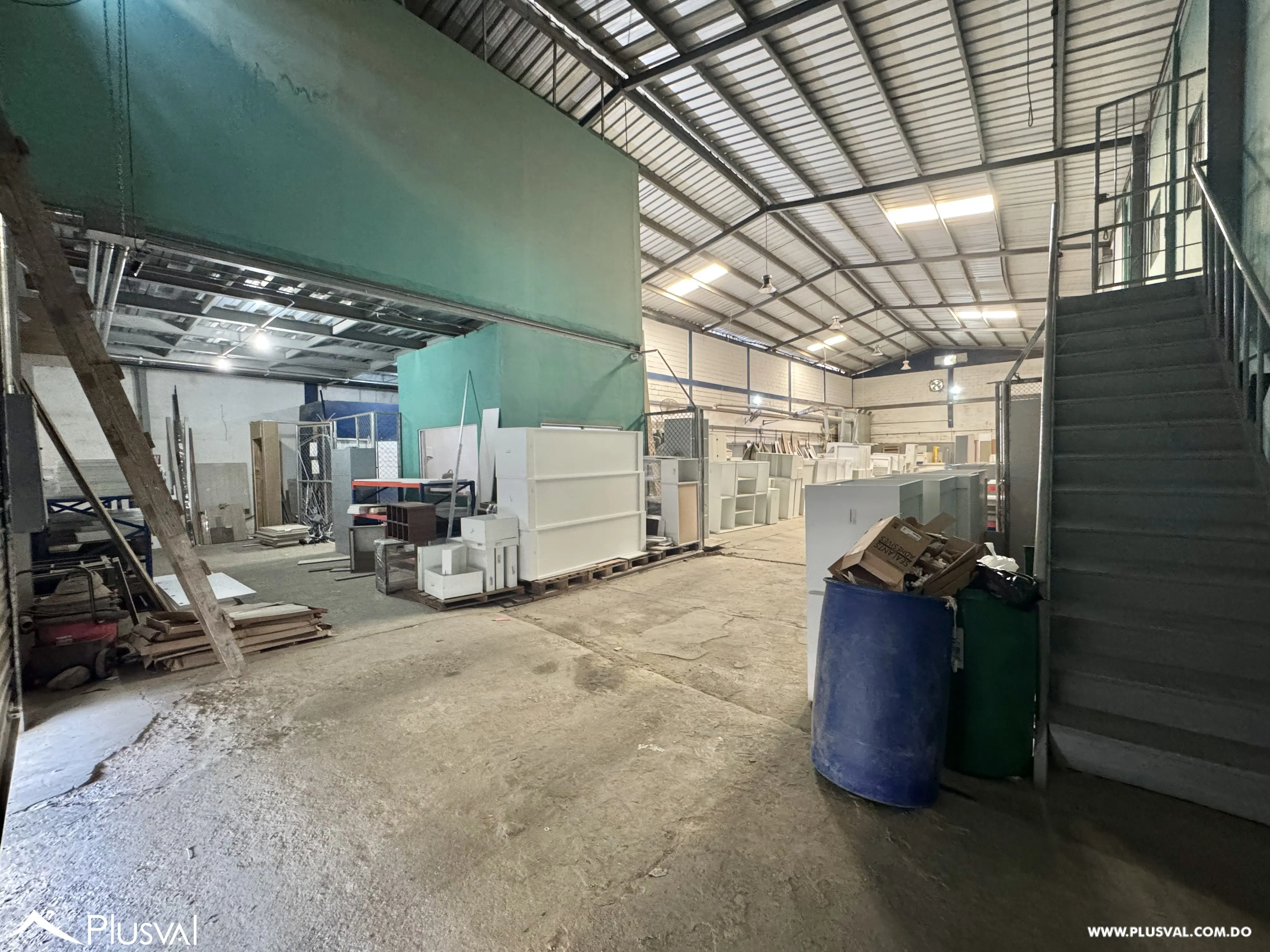 Alquilo Excelente Nave de 800 mt2 en La Zona Industrial de Herrera 482756