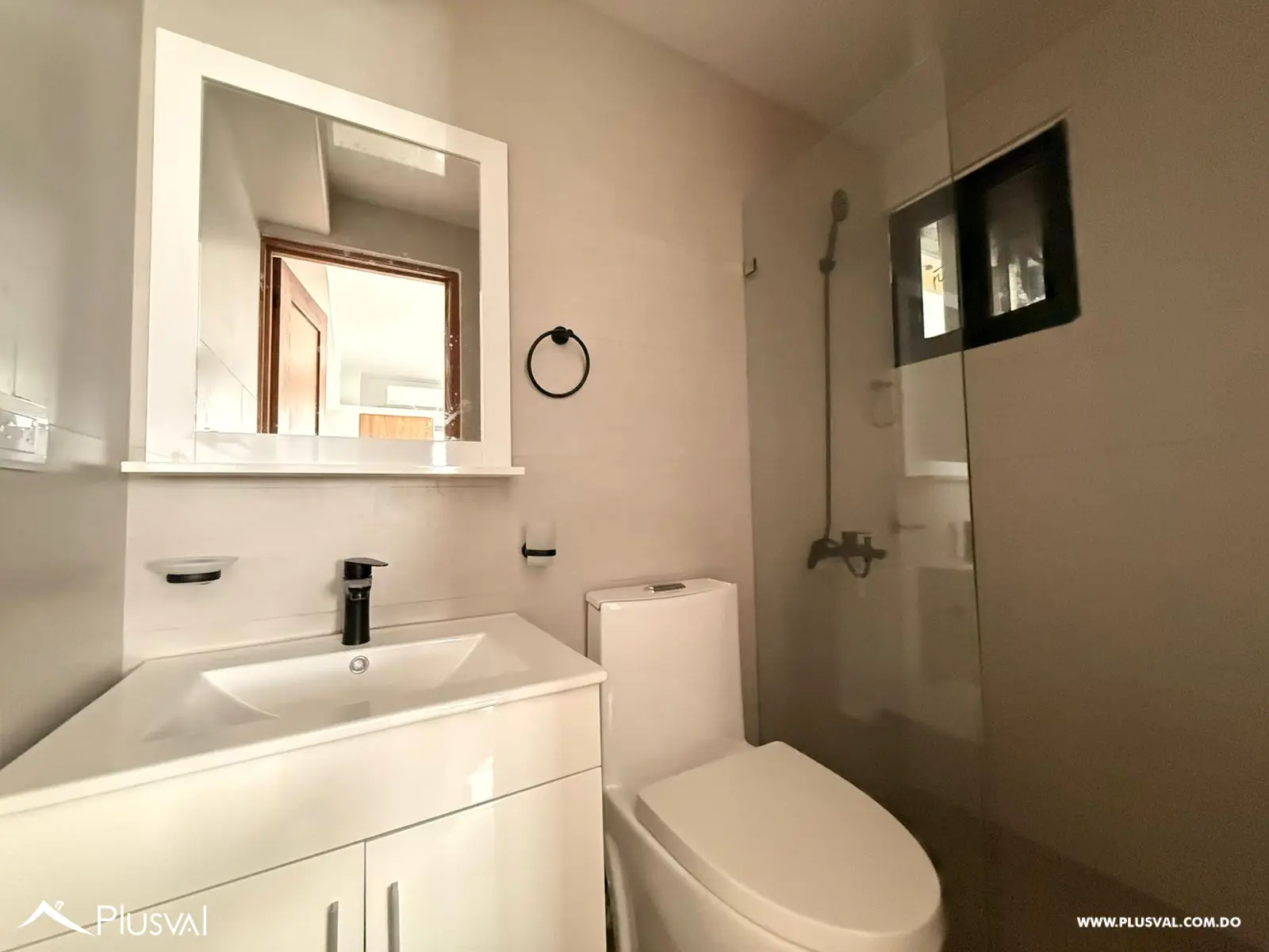 Apartamento en alquiler con línea blanca en Serralles 477042