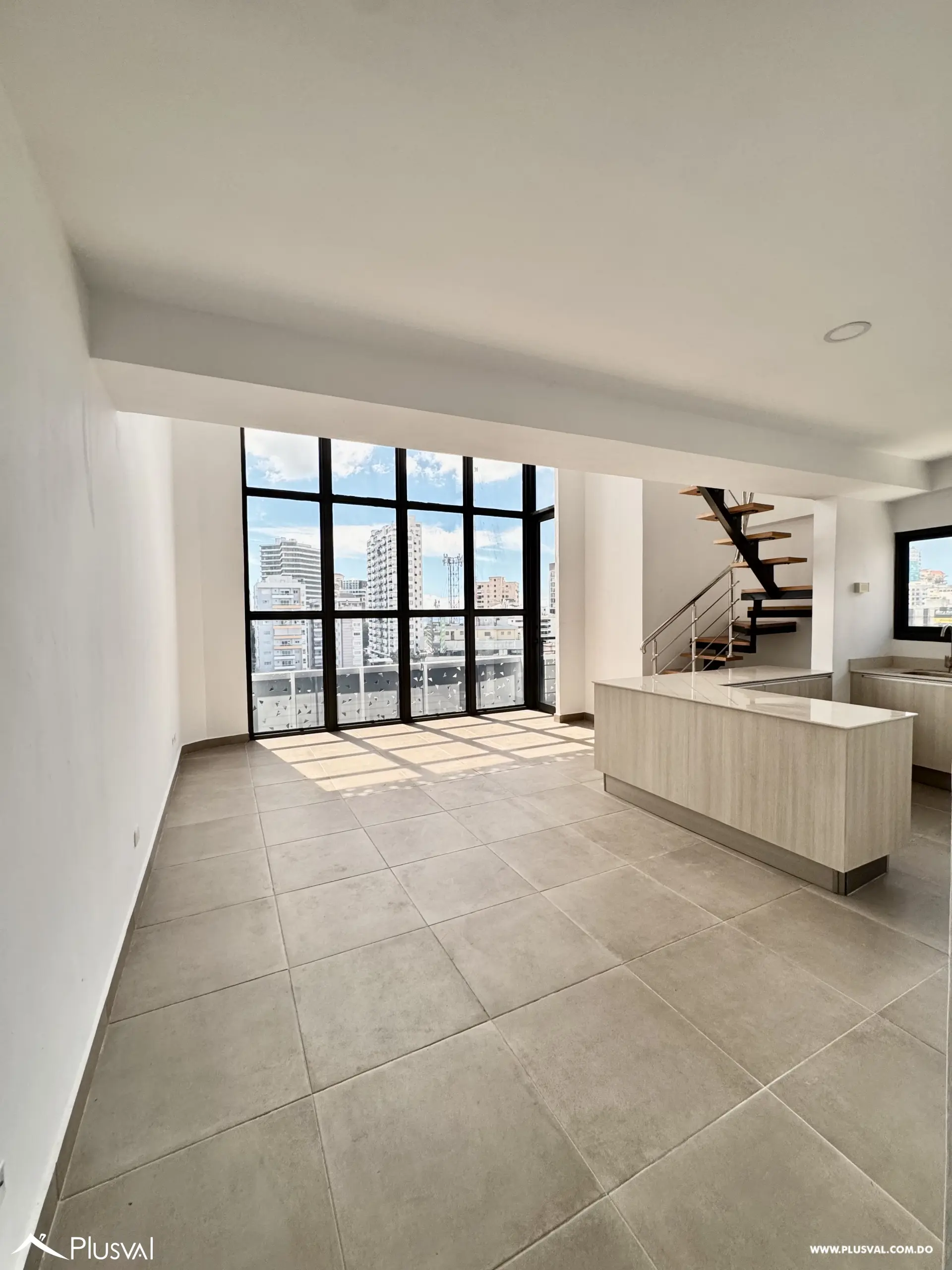 Alquilo Excelente Apartamento tipo Loft en Zona Privilegiada de  Naco 498390