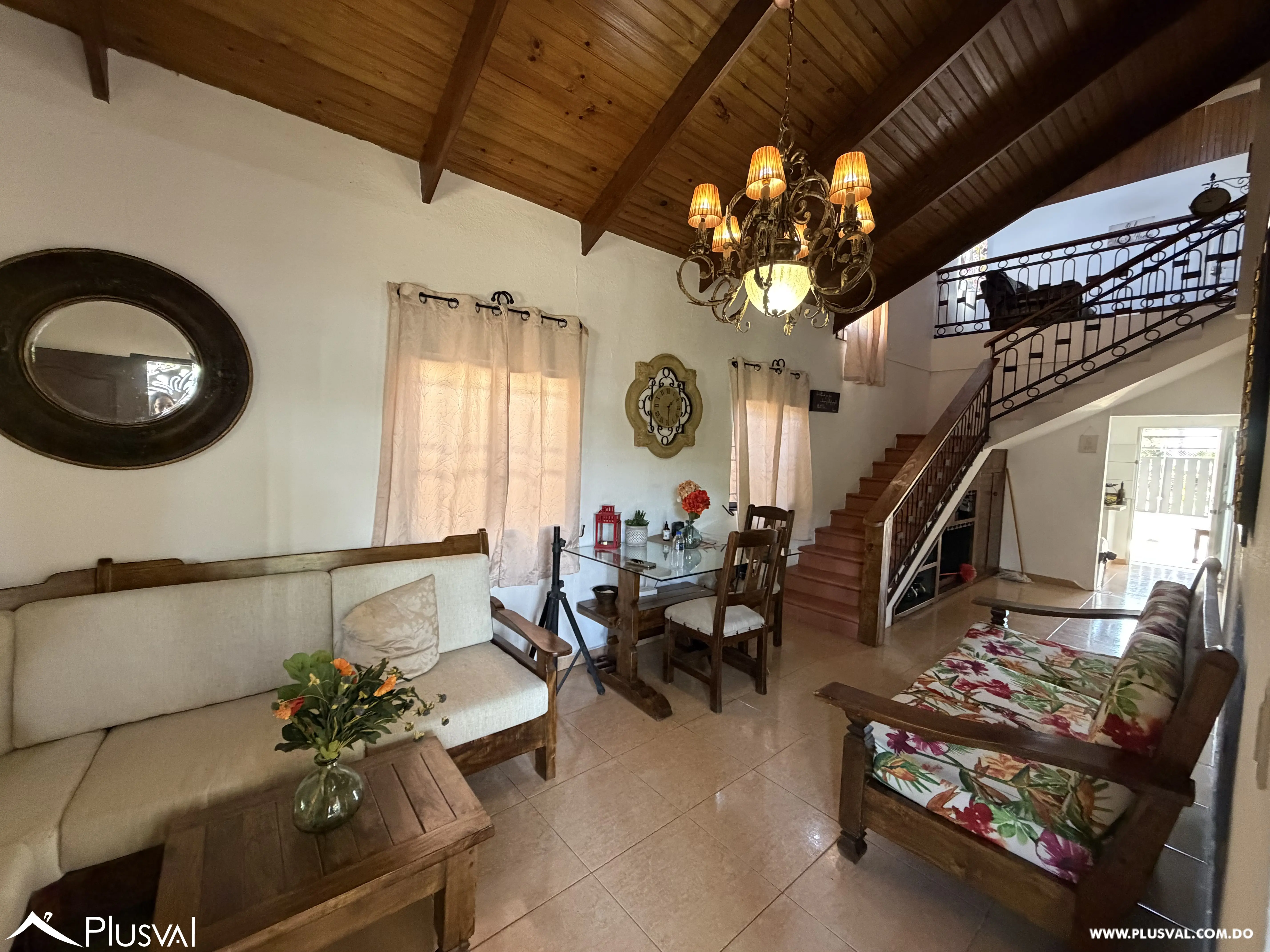Casa en Venta en el Centro de Jarabacoa | Ideal para Inversión o Uso Comercial 515099