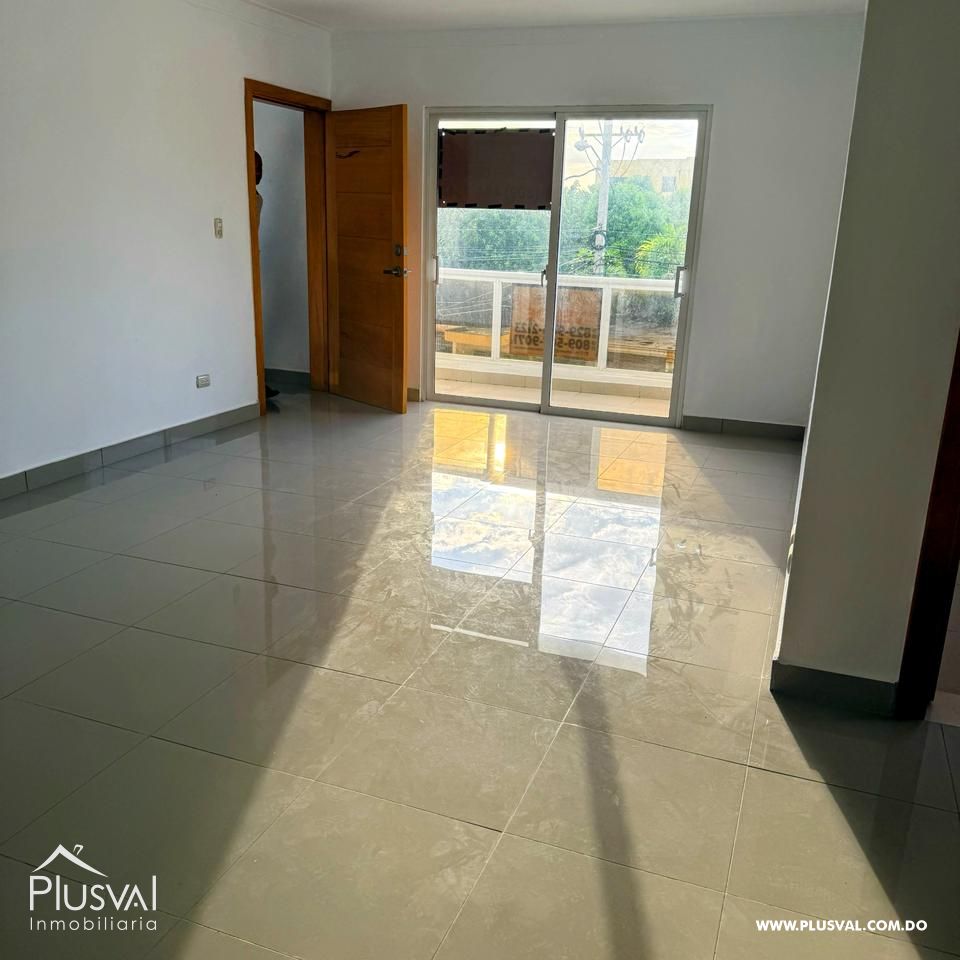 Apartamento de 3 habitaciones en Tropical del Este 482494